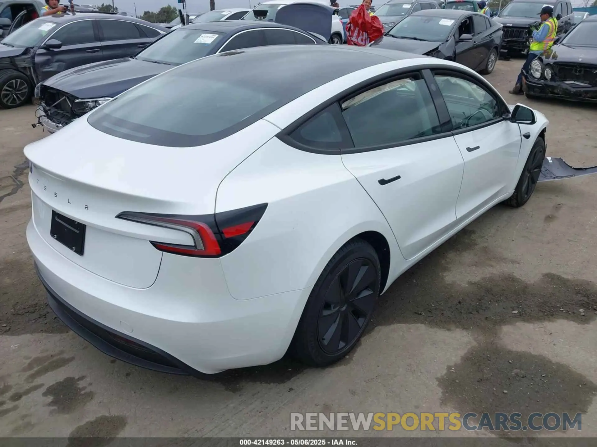 4 fotografías del automóvil dañado 5YJ3E1EA6SF988976 TESLA MODEL 3 2025