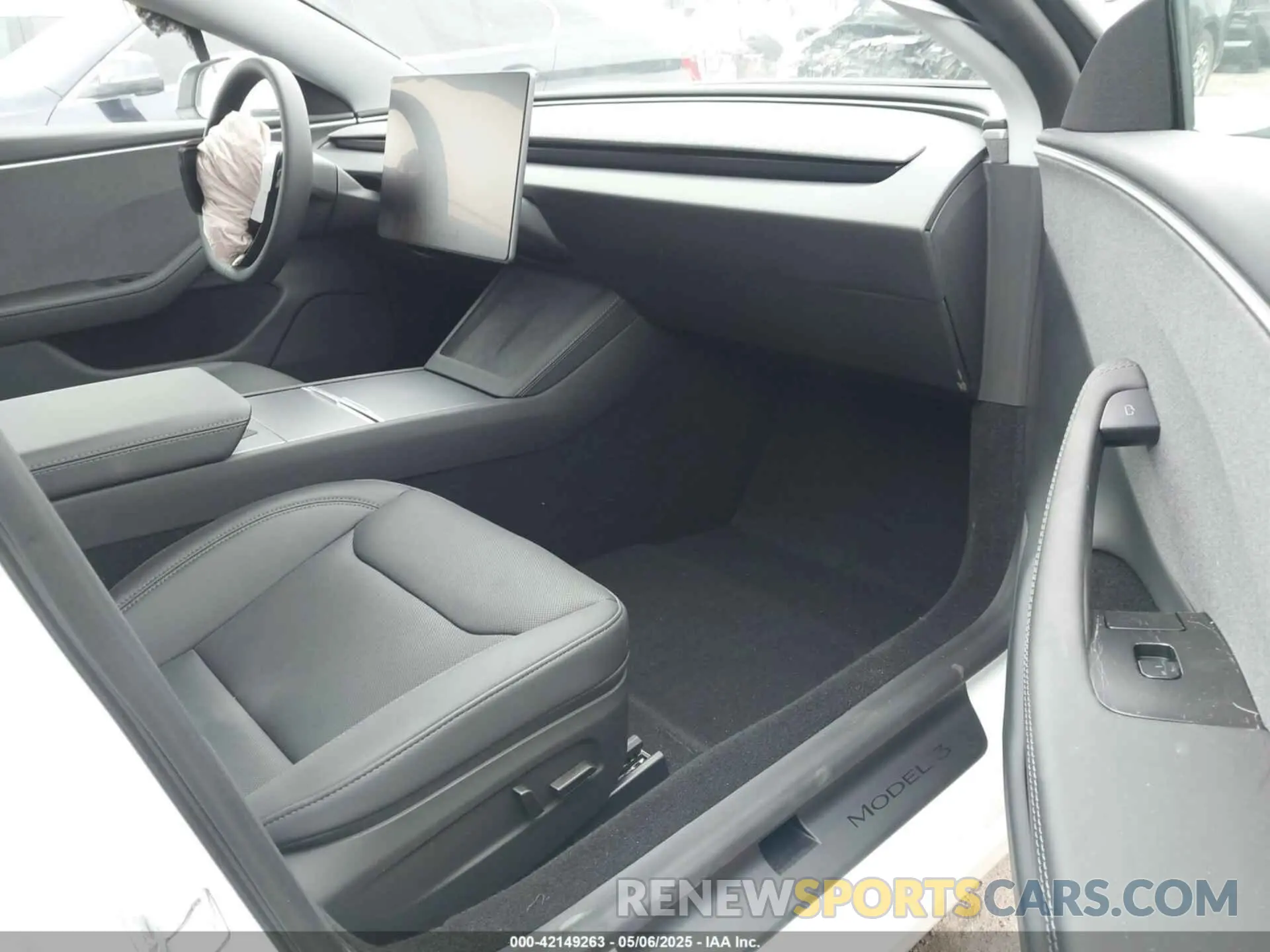 5 fotografías del automóvil dañado 5YJ3E1EA6SF988976 TESLA MODEL 3 2025