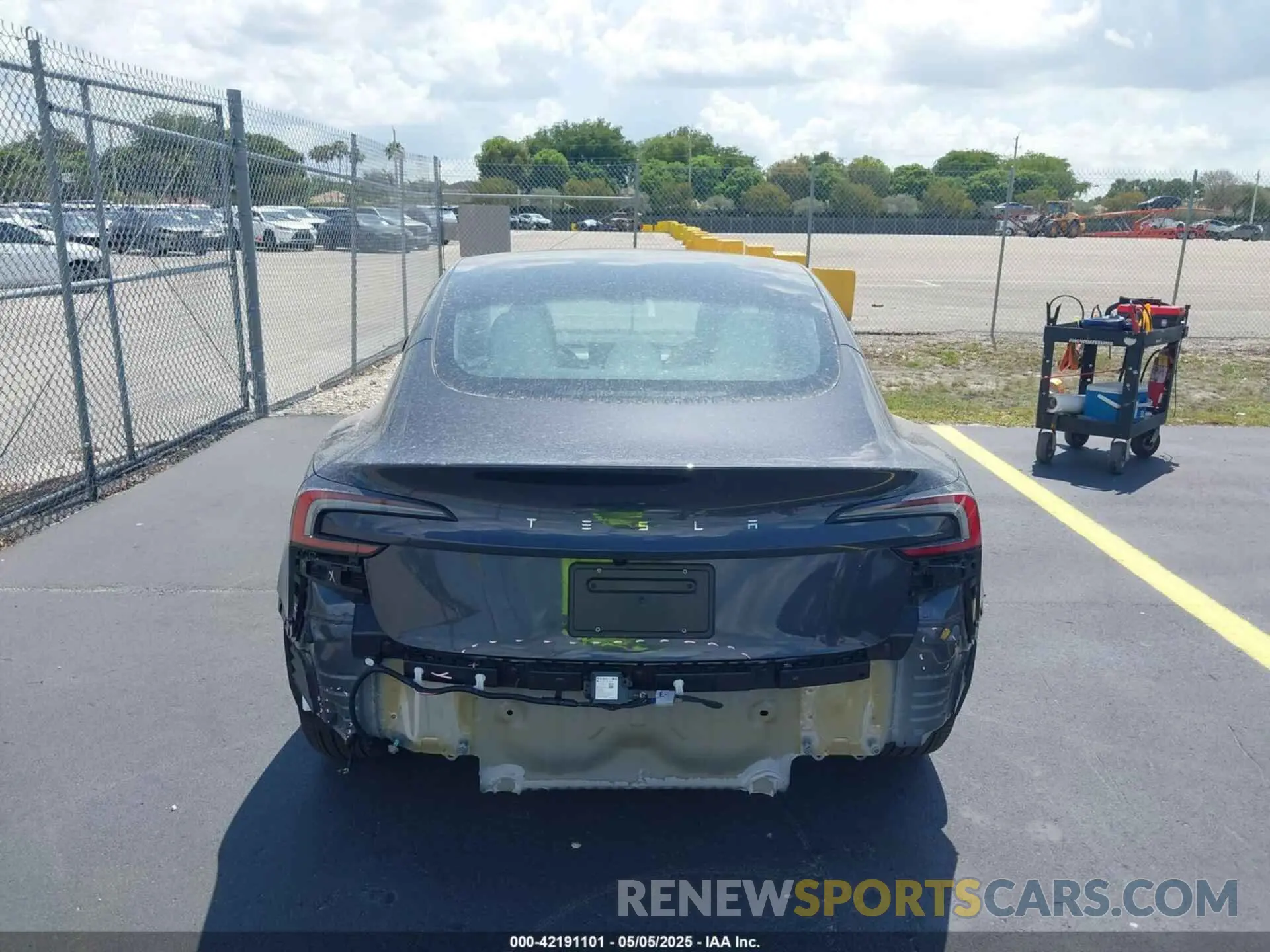16 fotografías del automóvil dañado 5YJ3E1EA7SF940208 TESLA MODEL 3 2025