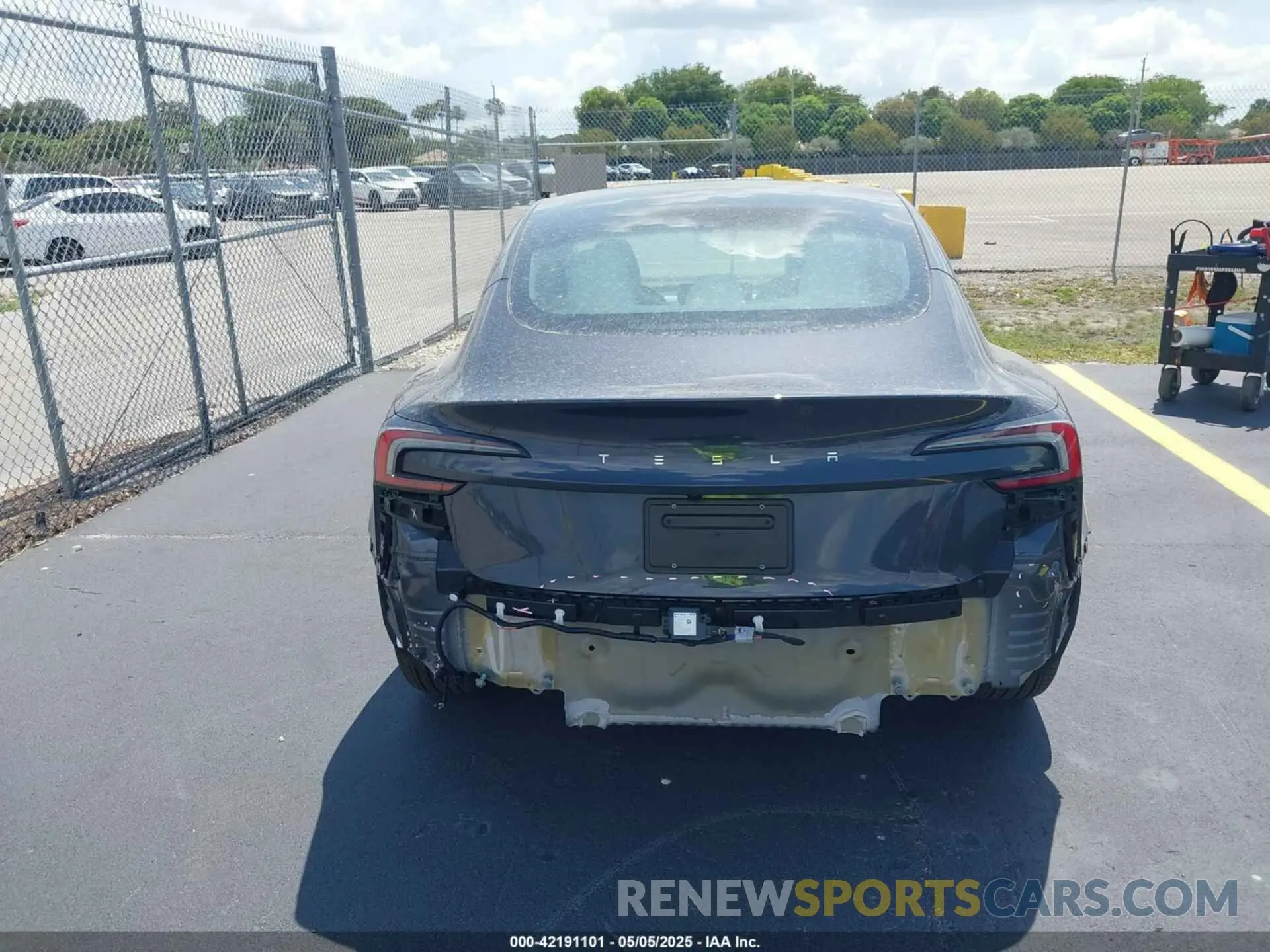 6 fotografías del automóvil dañado 5YJ3E1EA7SF940208 TESLA MODEL 3 2025