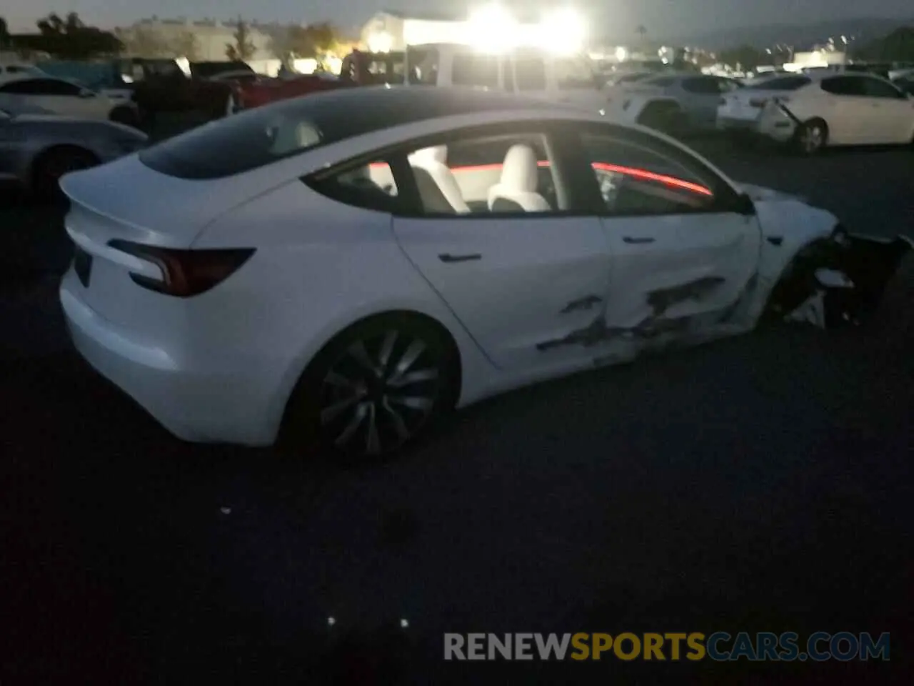 3 fotografías del automóvil dañado 5YJ3E1EA8SF889883 TESLA MODEL 3 2025