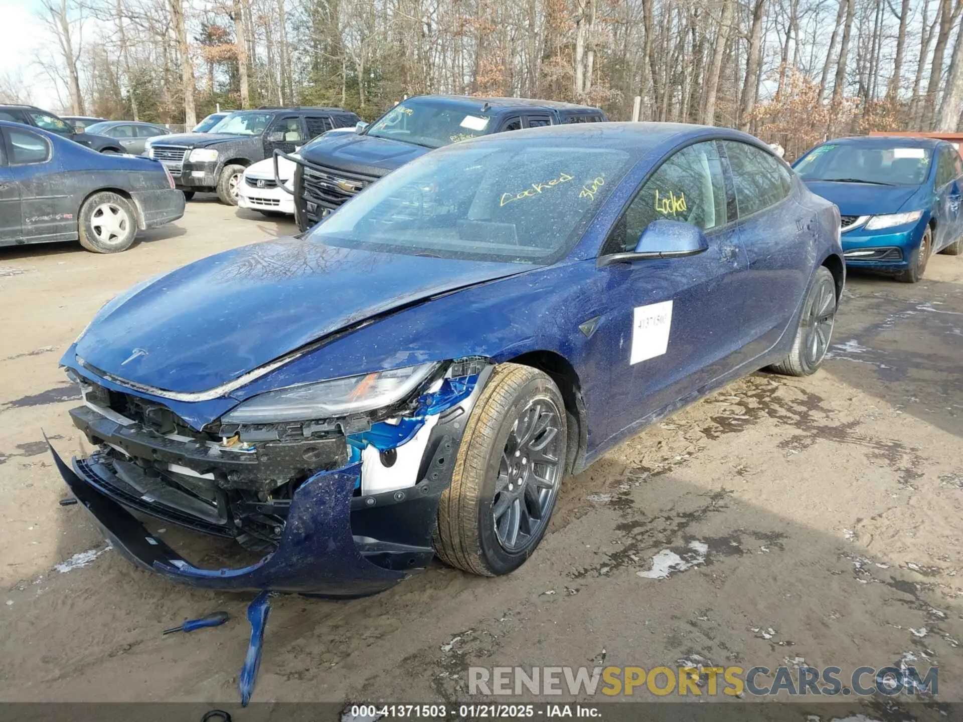 2 fotografías del automóvil dañado 5YJ3E1EAXSF887584 TESLA MODEL 3 2025