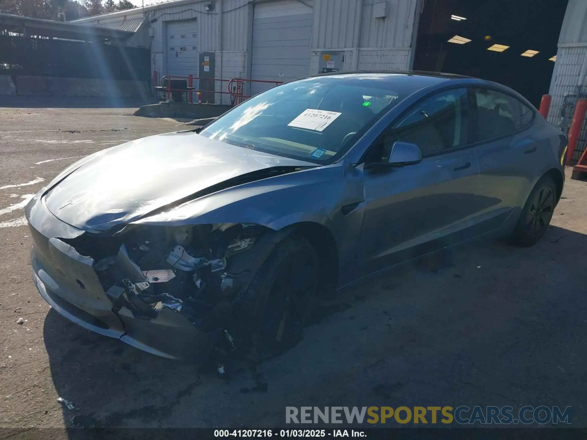 2 fotografías del automóvil dañado 5YJ3E1EAXSF904139 TESLA MODEL 3 2025