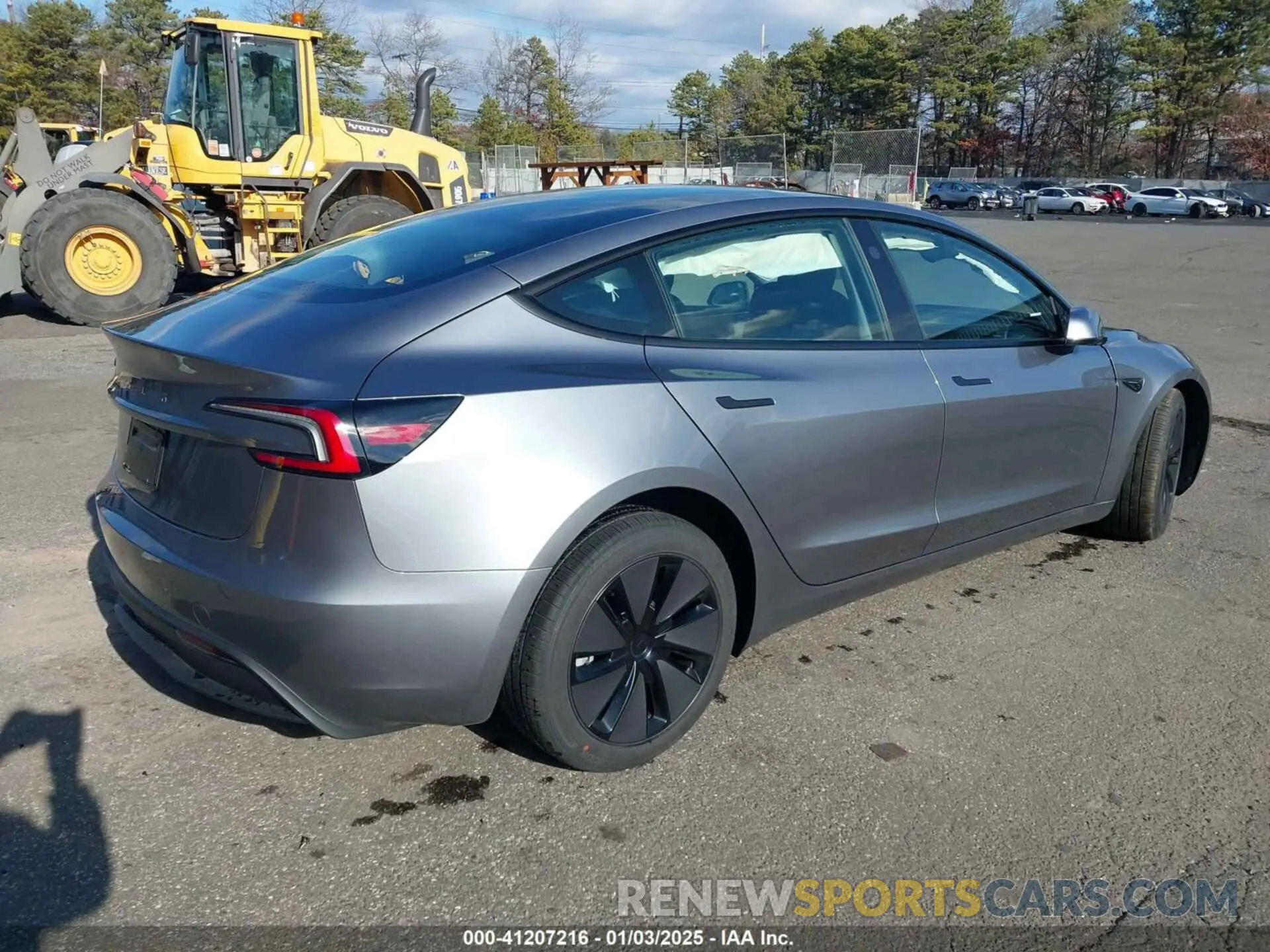 4 fotografías del automóvil dañado 5YJ3E1EAXSF904139 TESLA MODEL 3 2025