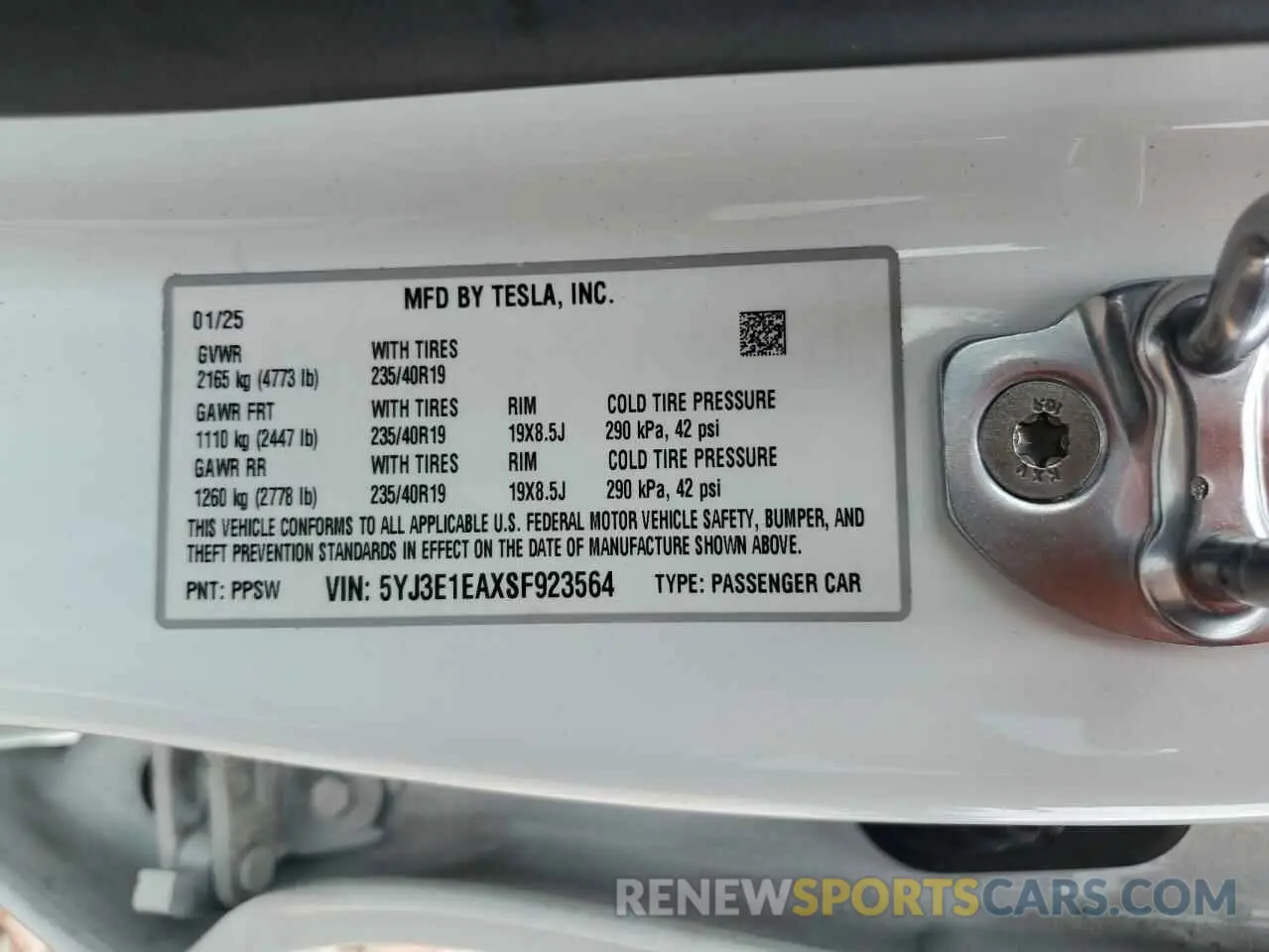 12 fotografías del automóvil dañado 5YJ3E1EAXSF923564 TESLA MODEL 3 2025