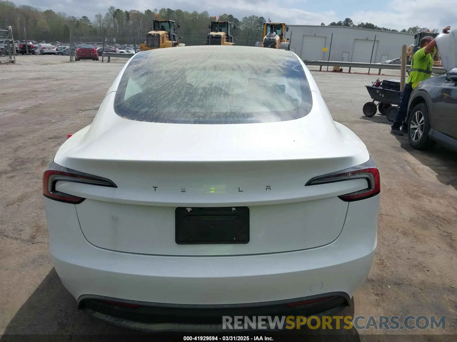 16 fotografías del automóvil dañado 5YJ3E1EAXSF929042 TESLA MODEL 3 2025