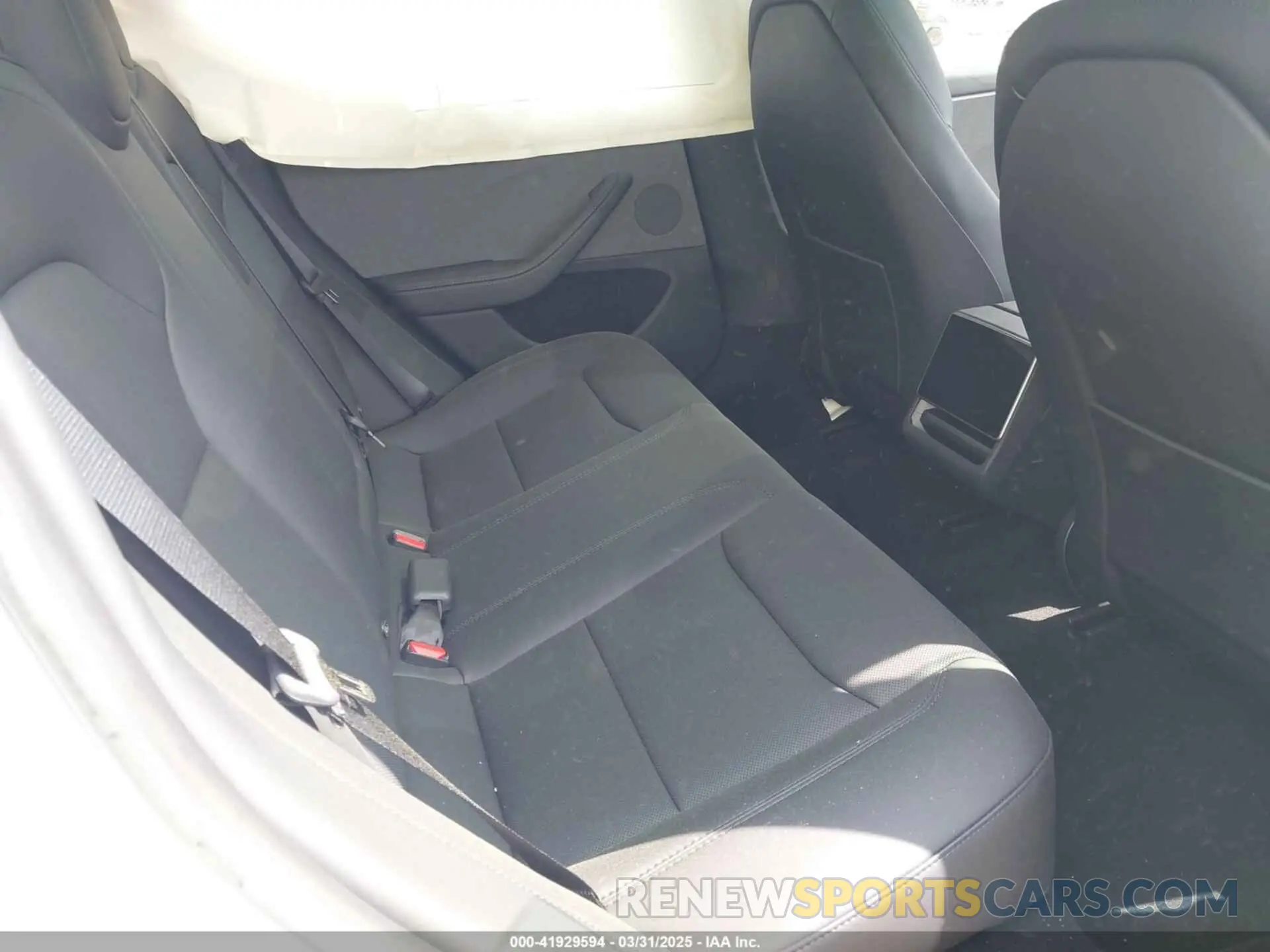 8 fotografías del automóvil dañado 5YJ3E1EAXSF929042 TESLA MODEL 3 2025