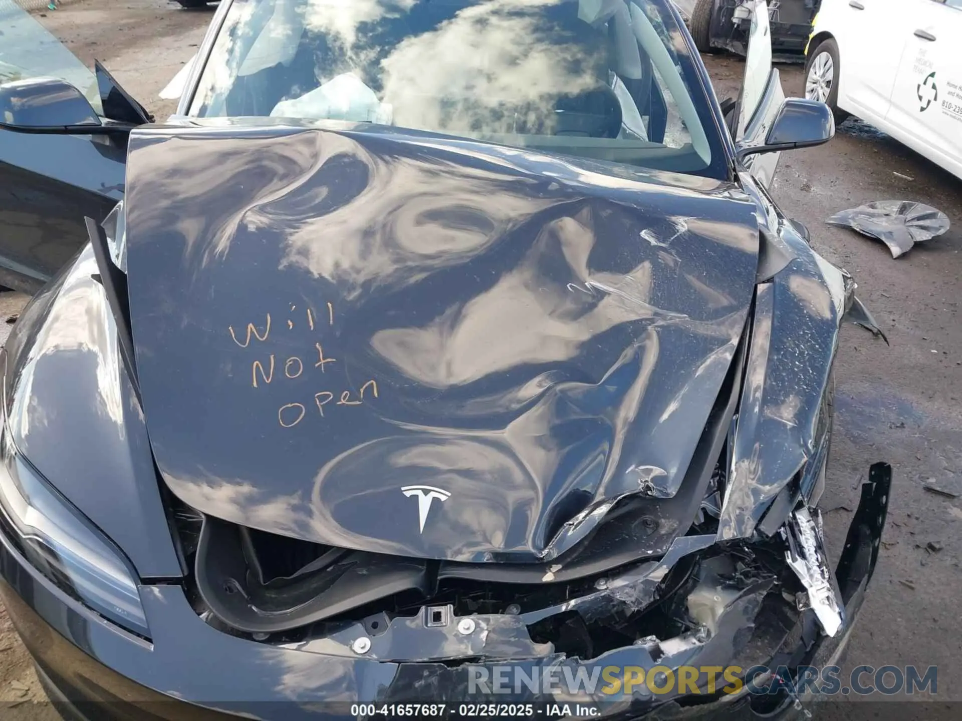 10 fotografías del automóvil dañado 5YJ3E1EAXSF932832 TESLA MODEL 3 2025