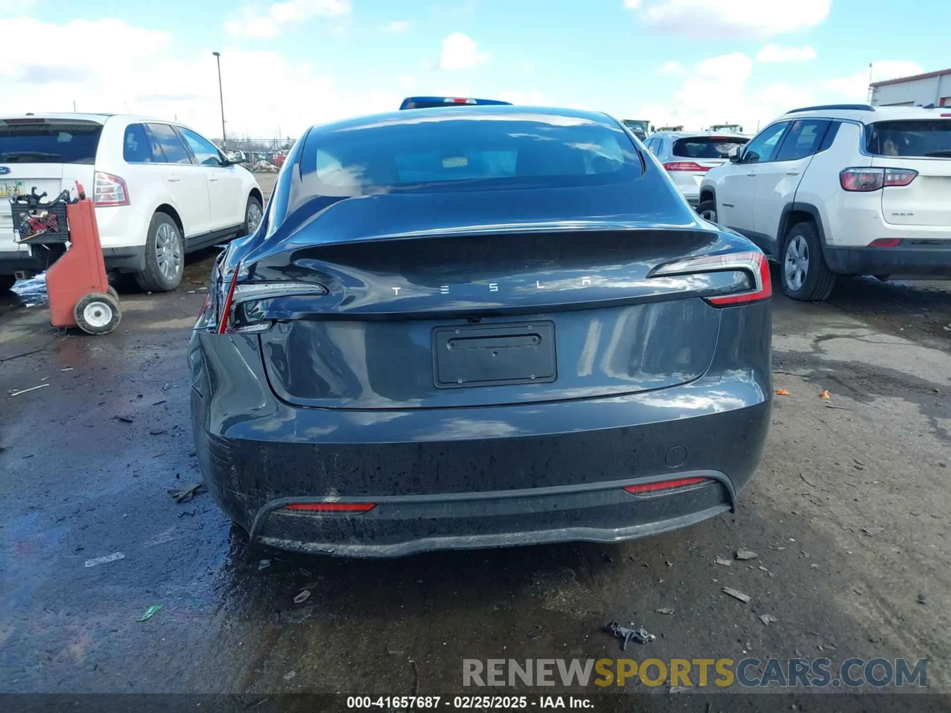16 fotografías del automóvil dañado 5YJ3E1EAXSF932832 TESLA MODEL 3 2025