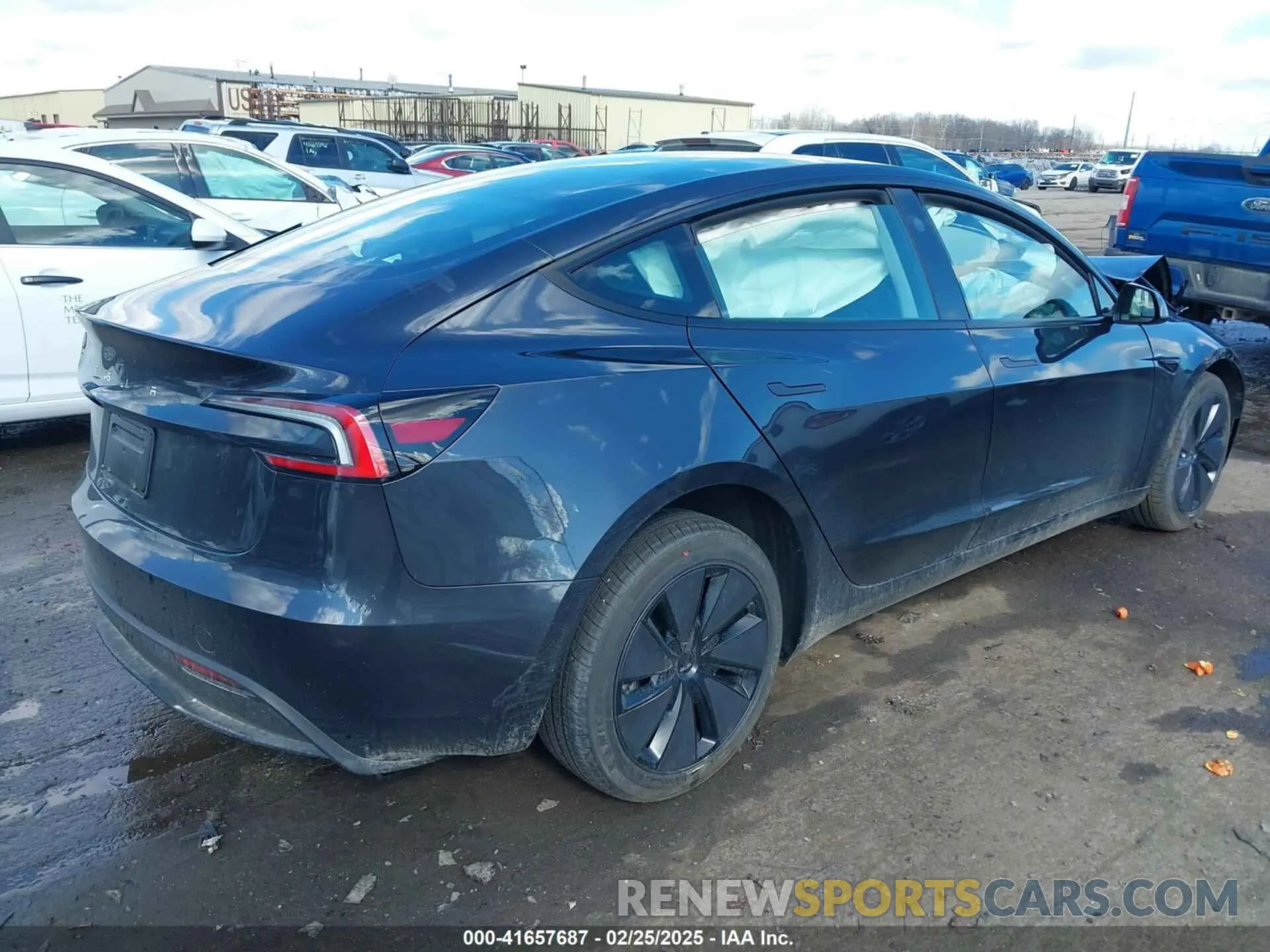 4 fotografías del automóvil dañado 5YJ3E1EAXSF932832 TESLA MODEL 3 2025