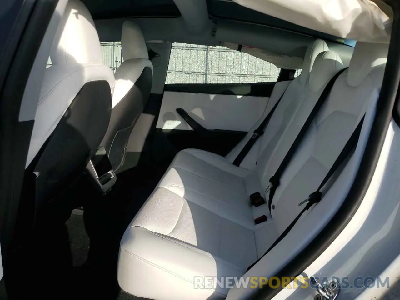 10 fotografías del automóvil dañado 5YJ3E1EAXSF935004 TESLA MODEL 3 2025