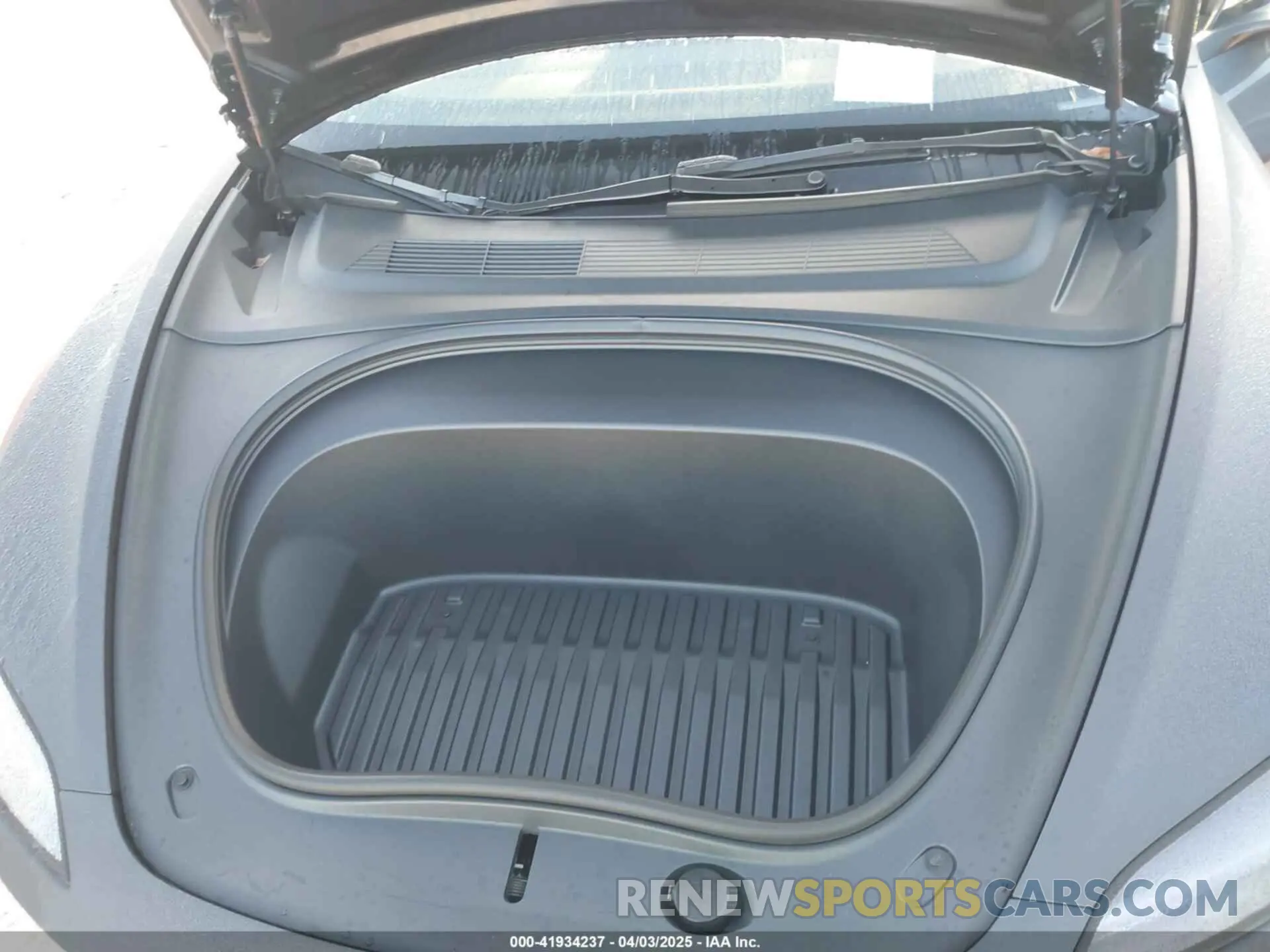 10 fotografías del automóvil dañado 5YJ3E1EAXSF974949 TESLA MODEL 3 2025