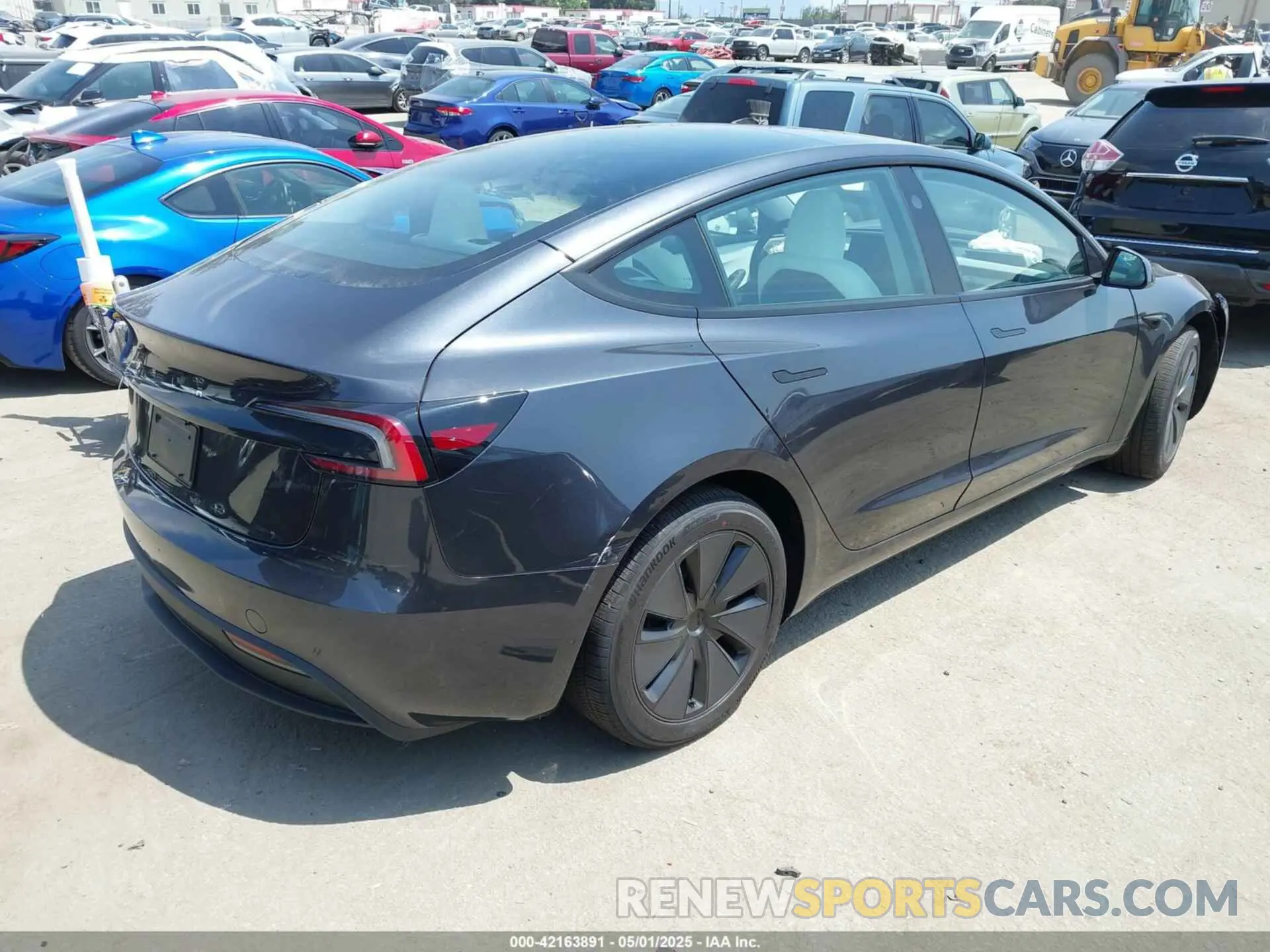 4 fotografías del automóvil dañado 5YJ3E1EAXSF983053 TESLA MODEL 3 2025