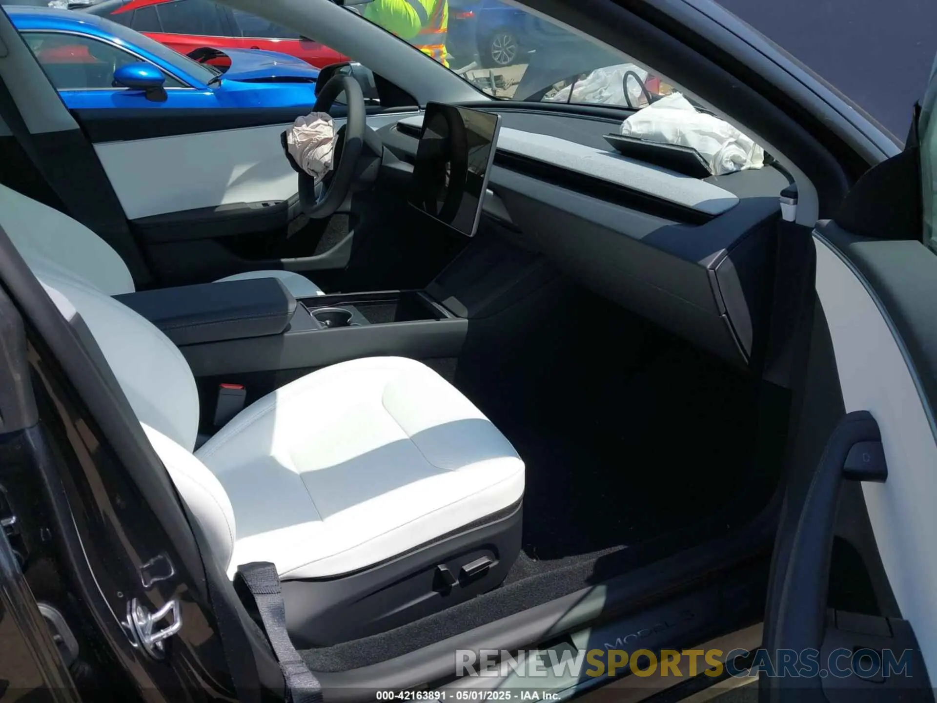 5 fotografías del automóvil dañado 5YJ3E1EAXSF983053 TESLA MODEL 3 2025