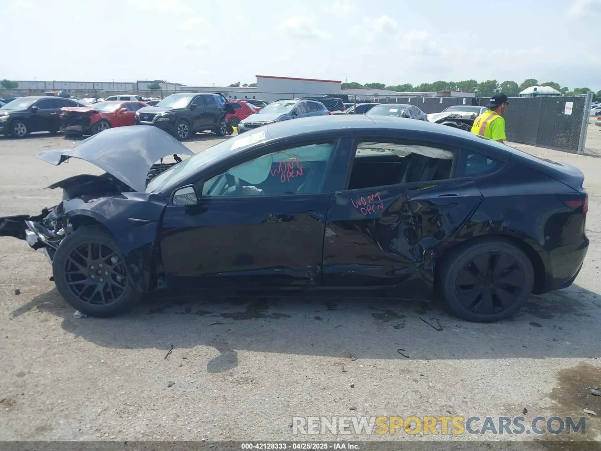 13 fotografías del automóvil dañado 5YJ3E1EB0SF919659 TESLA MODEL 3 2025