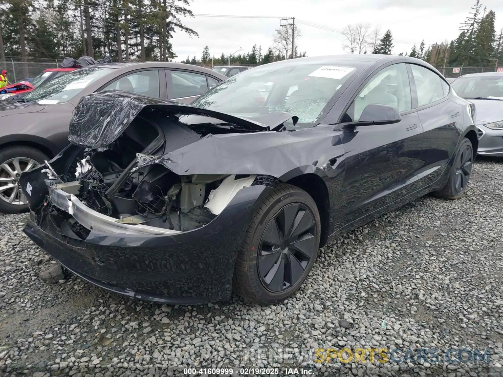 2 fotografías del automóvil dañado 5YJ3E1EB2SF921588 TESLA MODEL 3 2025