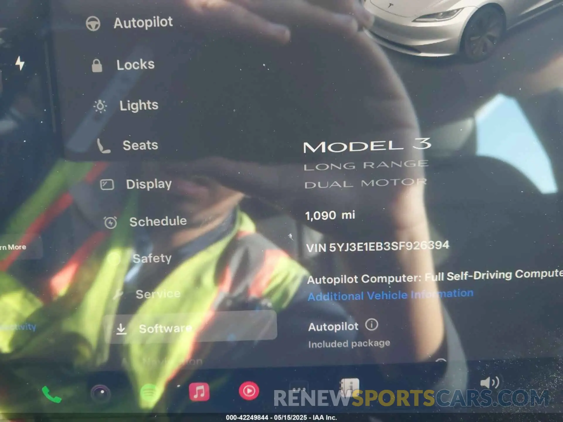 16 fotografías del automóvil dañado 5YJ3E1EB3SF926394 TESLA MODEL 3 2025