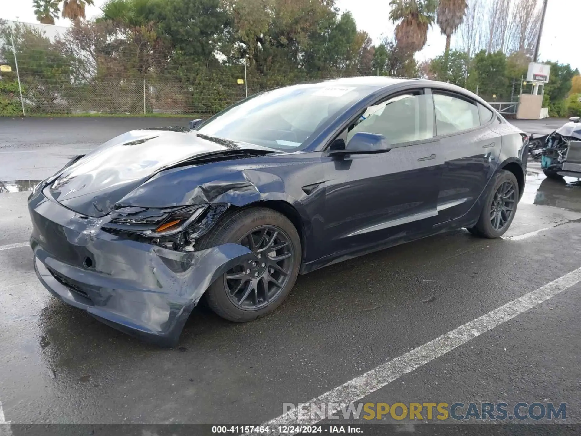 2 fotografías del automóvil dañado 5YJ3E1EB4SF874936 TESLA MODEL 3 2025