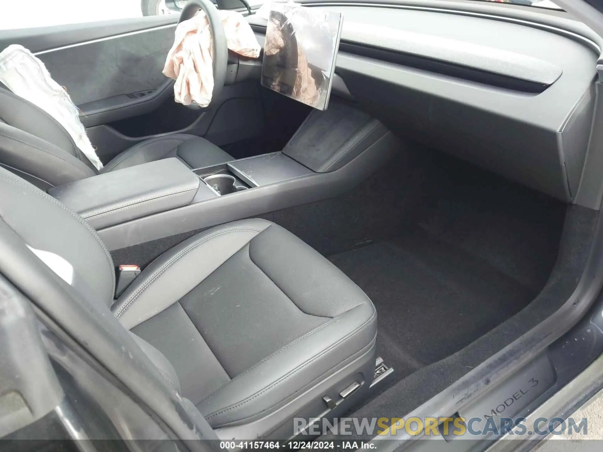 5 fotografías del automóvil dañado 5YJ3E1EB4SF874936 TESLA MODEL 3 2025