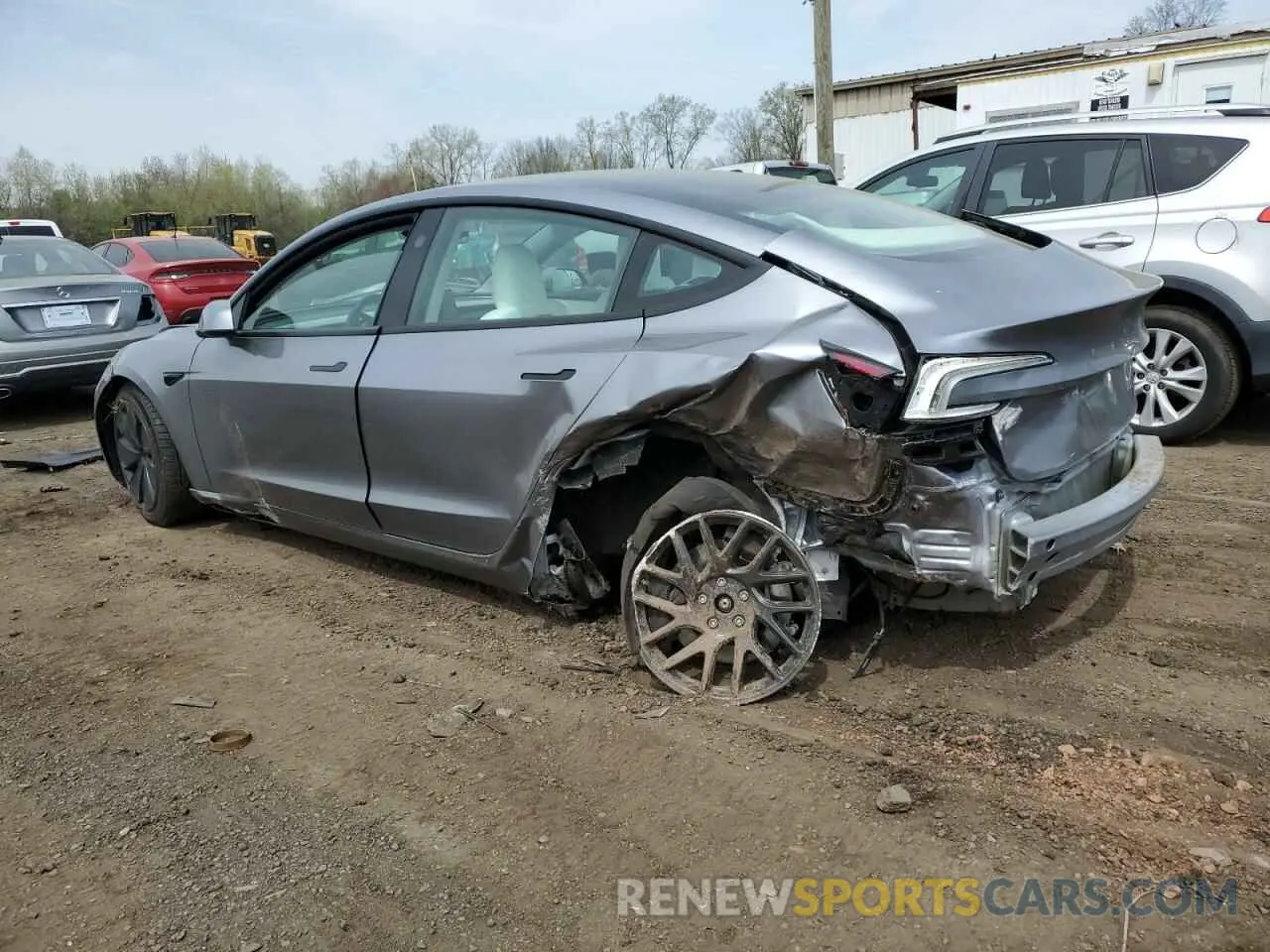 2 fotografías del automóvil dañado 5YJ3E1EB4SF901620 TESLA MODEL 3 2025
