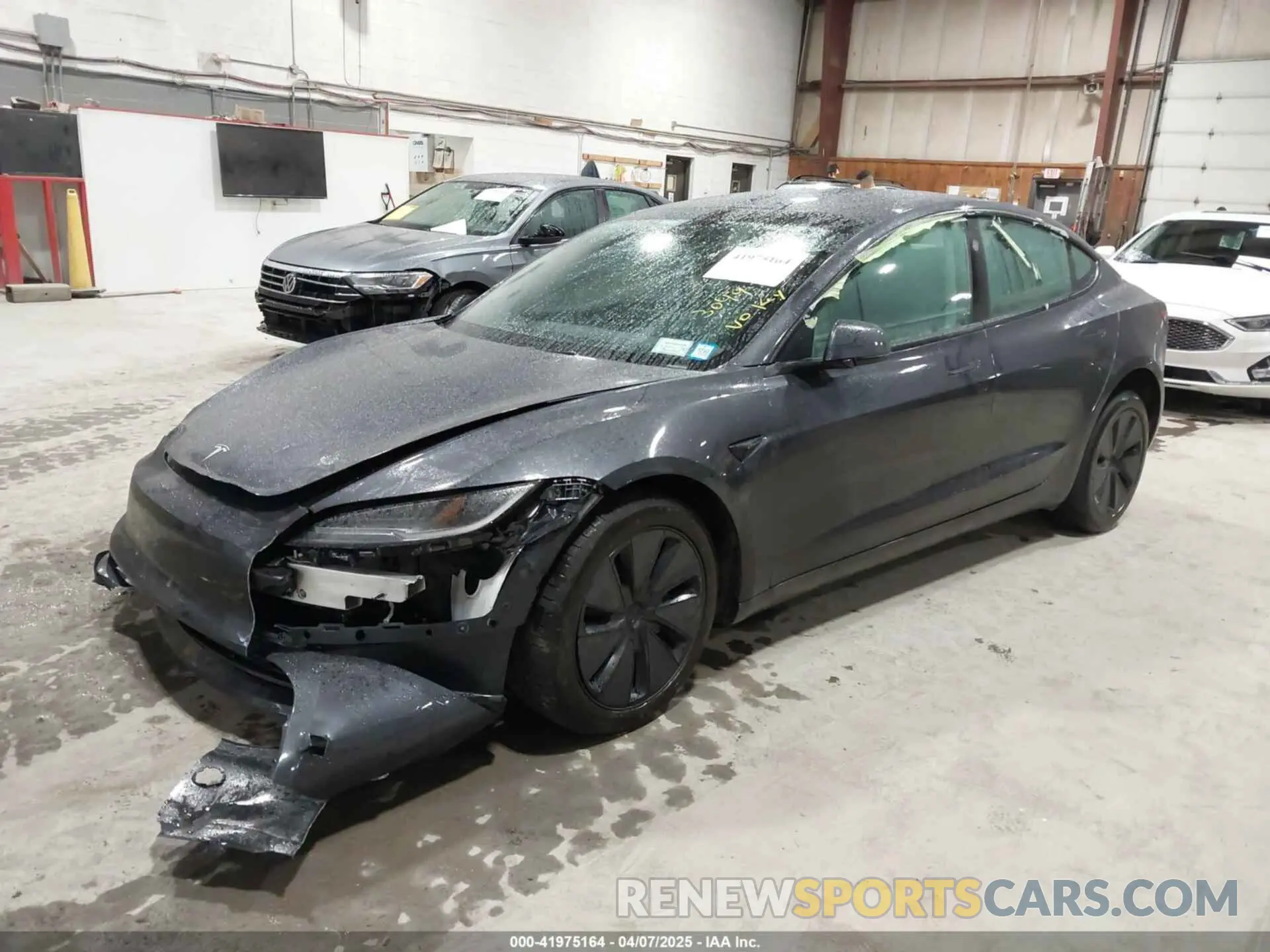 2 fotografías del automóvil dañado 5YJ3E1EB4SF913766 TESLA MODEL 3 2025