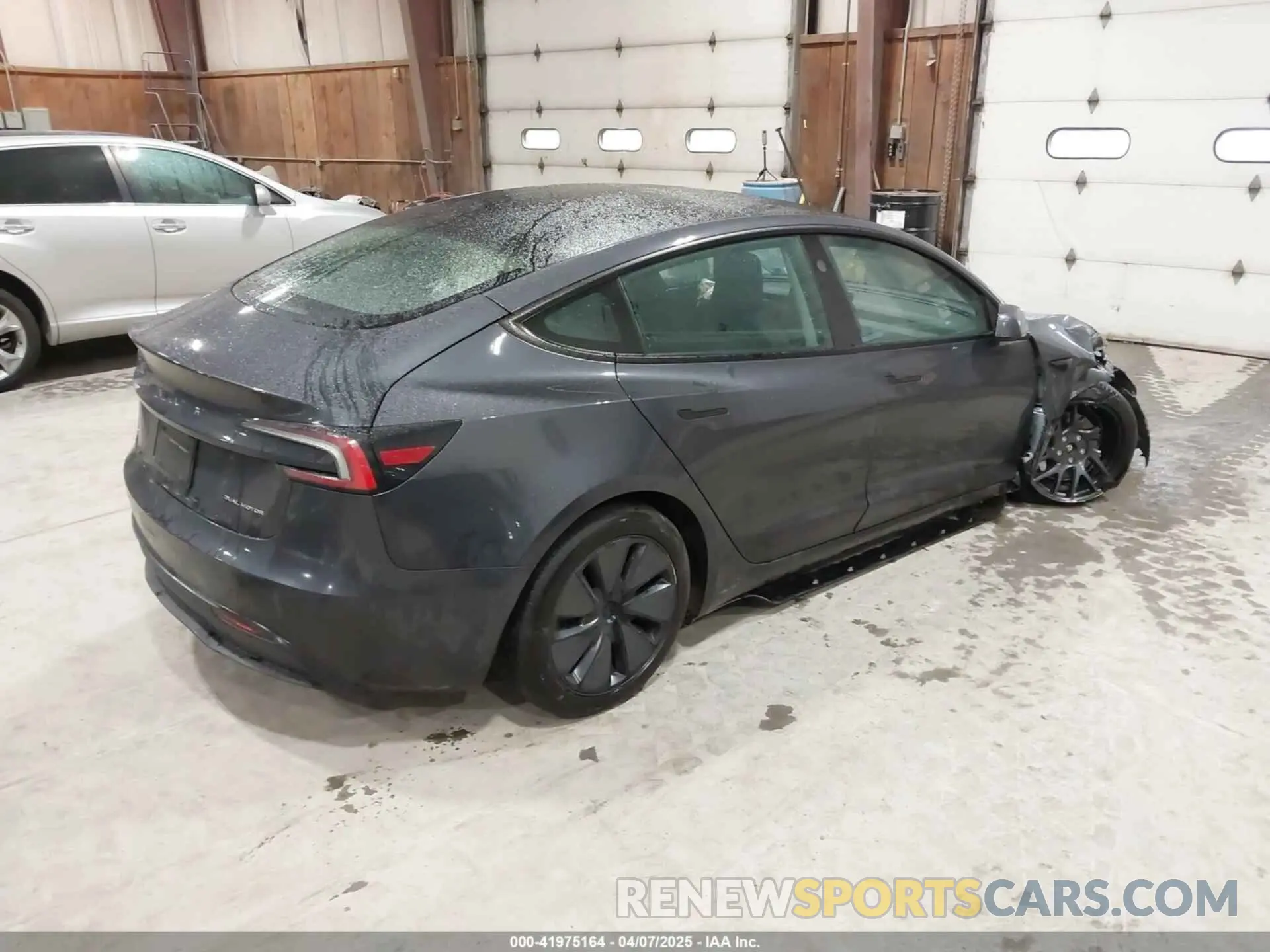 4 fotografías del automóvil dañado 5YJ3E1EB4SF913766 TESLA MODEL 3 2025