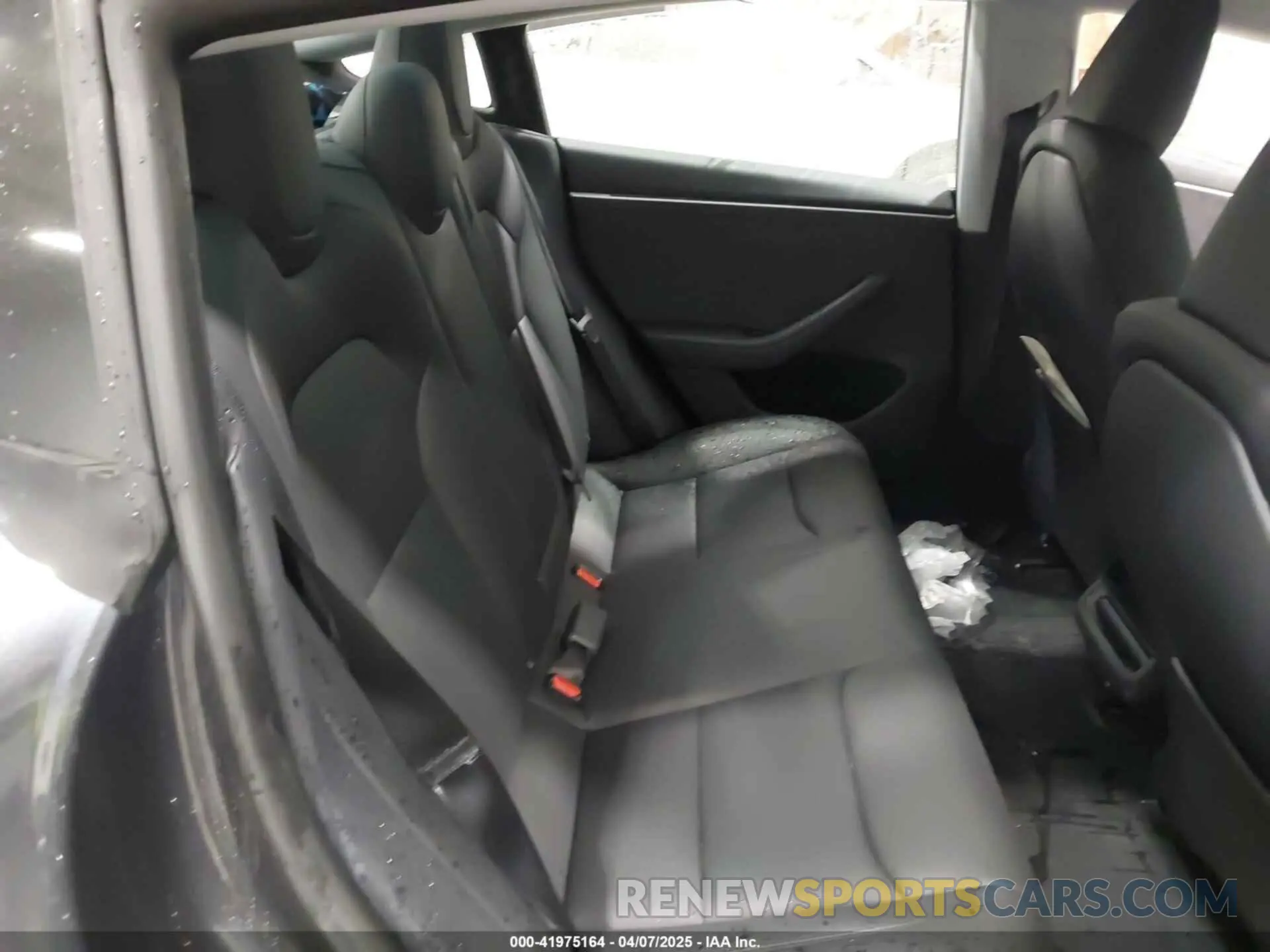 8 fotografías del automóvil dañado 5YJ3E1EB4SF913766 TESLA MODEL 3 2025