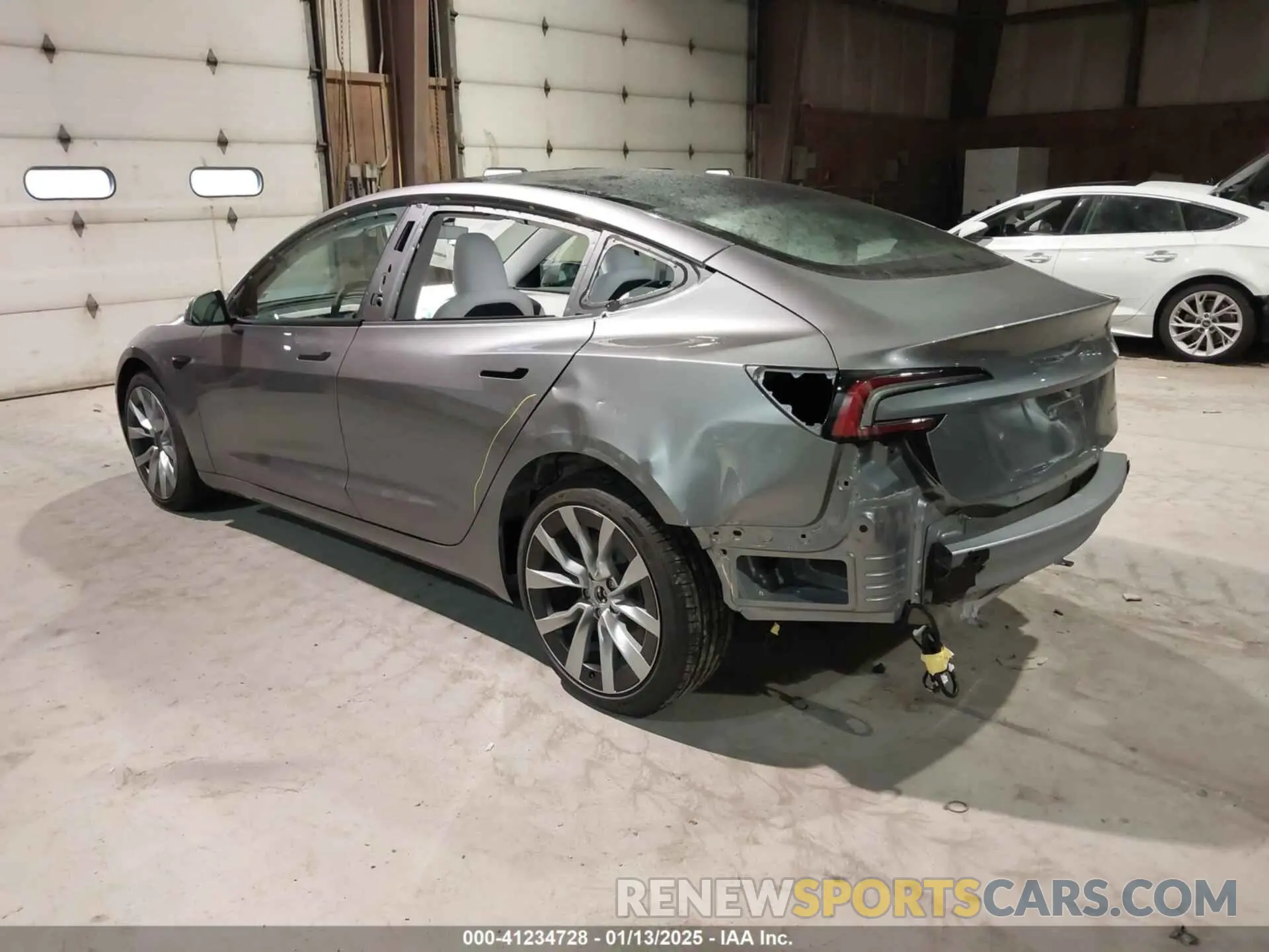 3 fotografías del automóvil dañado 5YJ3E1EB5SF883600 TESLA MODEL 3 2025