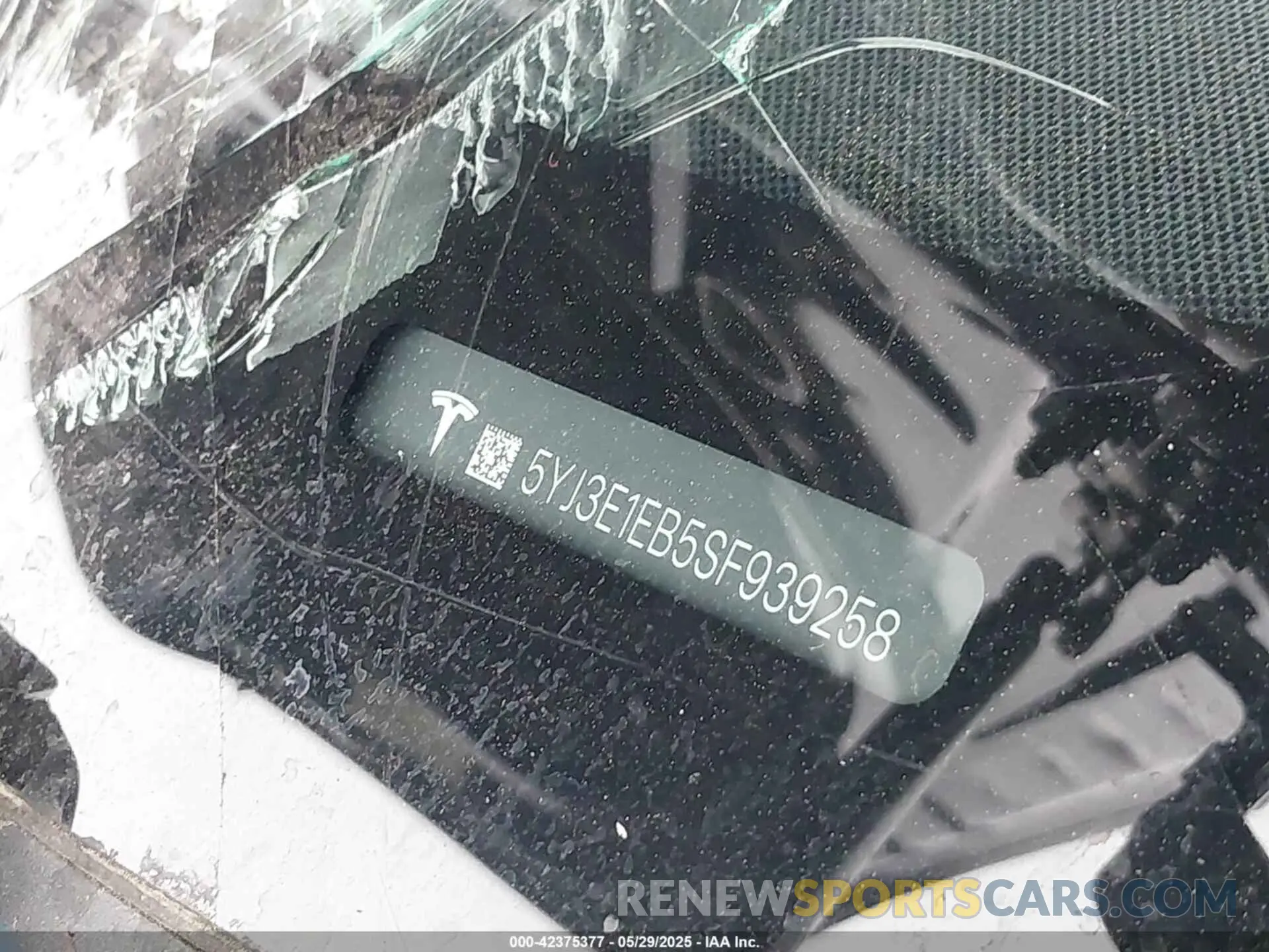 9 fotografías del automóvil dañado 5YJ3E1EB5SF939258 TESLA MODEL 3 2025