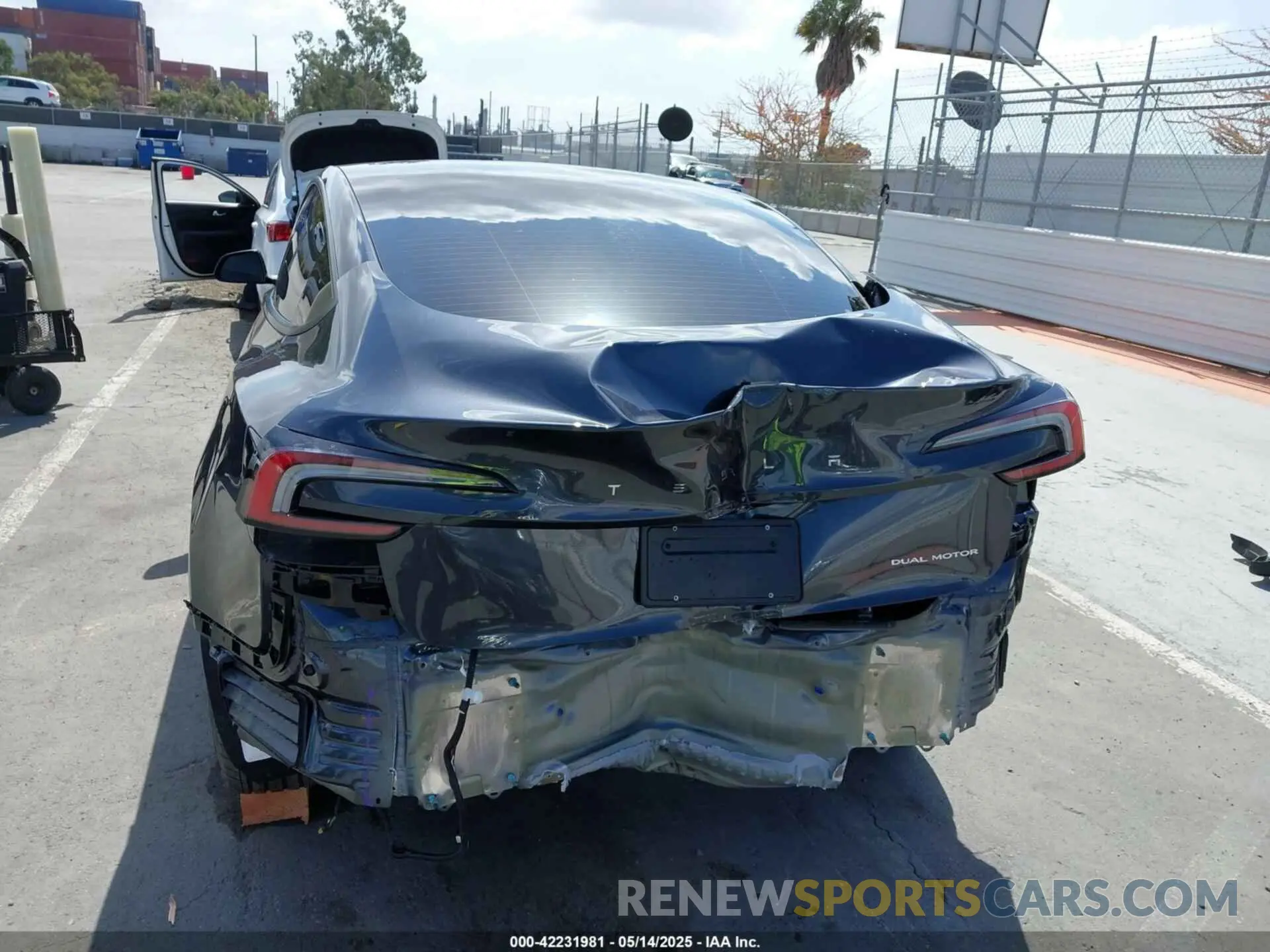 6 fotografías del automóvil dañado 5YJ3E1EB5SF960787 TESLA MODEL 3 2025