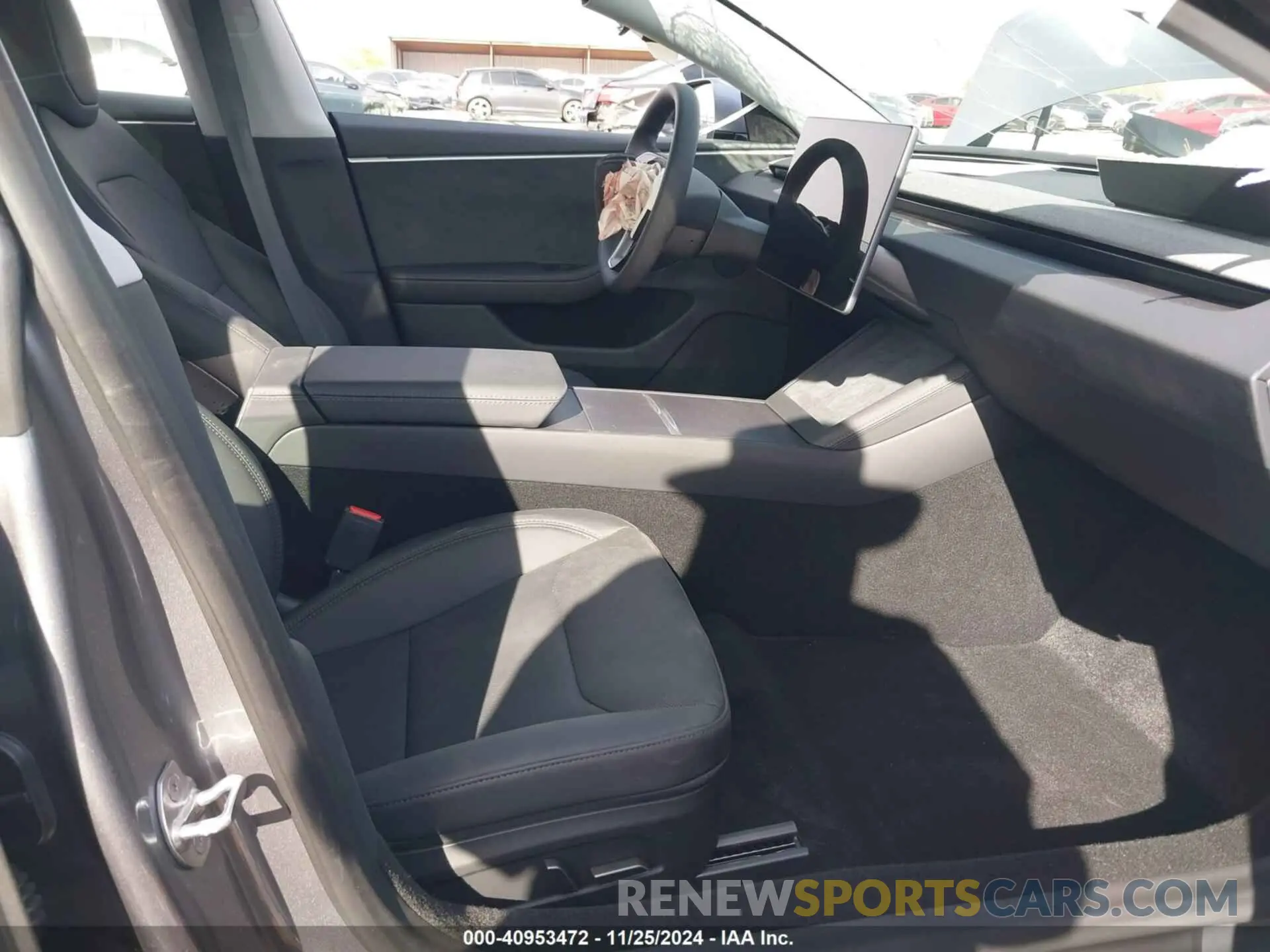 5 fotografías del automóvil dañado 5YJ3E1EB8SF896423 TESLA MODEL 3 2025