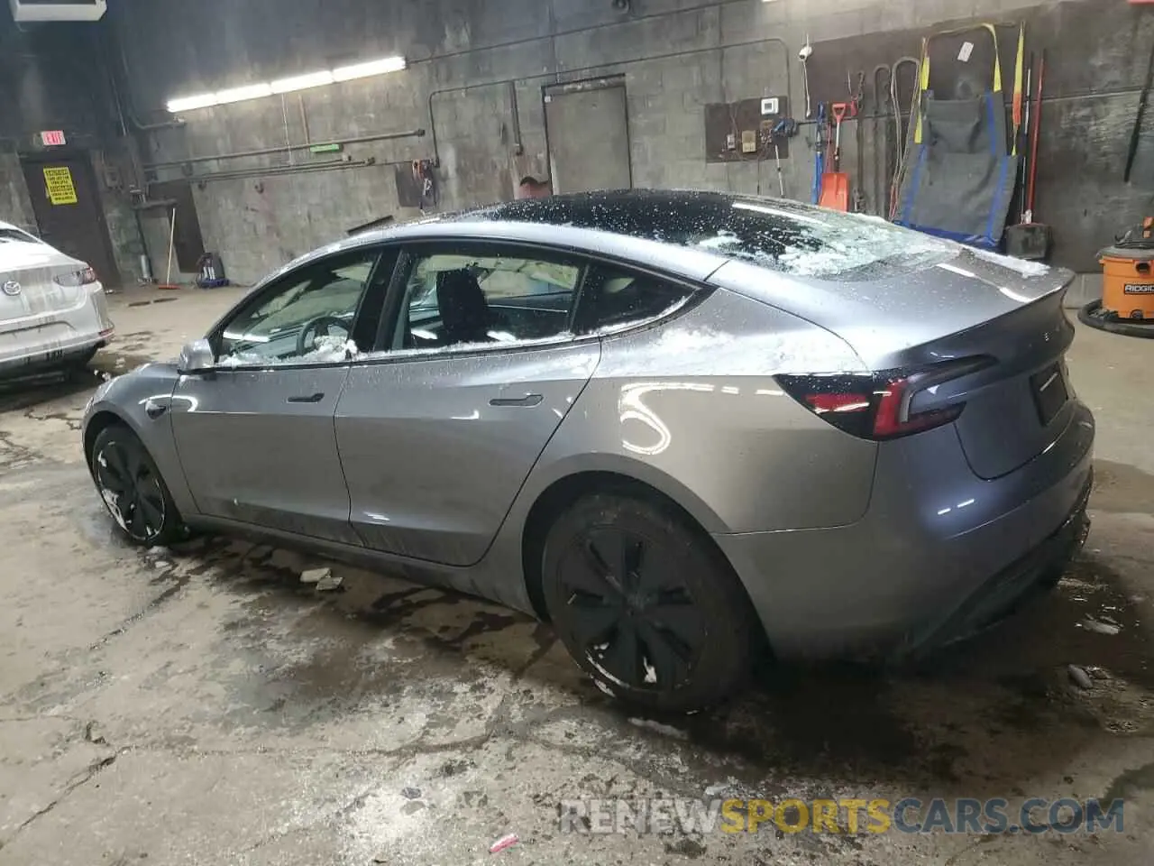 2 fotografías del automóvil dañado 5YJ3E1EB8SF914337 TESLA MODEL 3 2025