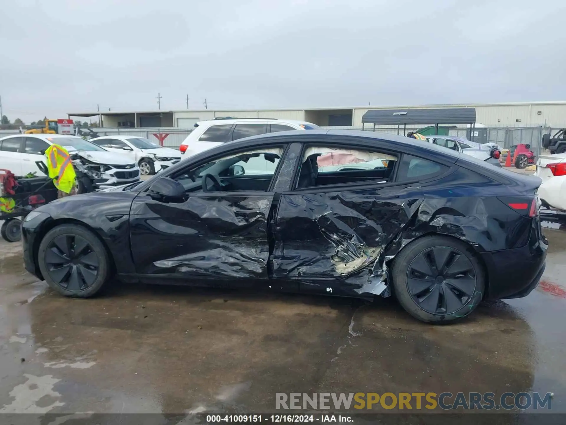 13 fotografías del automóvil dañado 5YJ3E1EB9SF879372 TESLA MODEL 3 2025