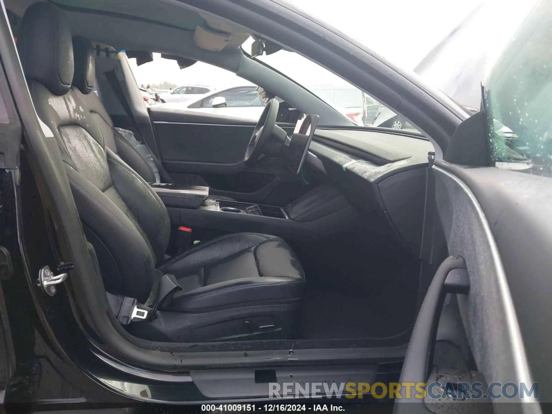 5 fotografías del automóvil dañado 5YJ3E1EB9SF879372 TESLA MODEL 3 2025