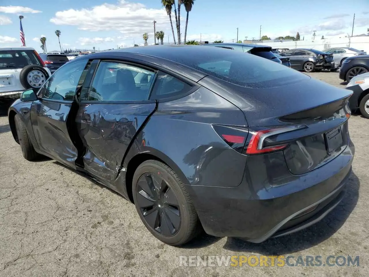 2 fotografías del automóvil dañado 5YJ3E1EBXSF939496 TESLA MODEL 3 2025