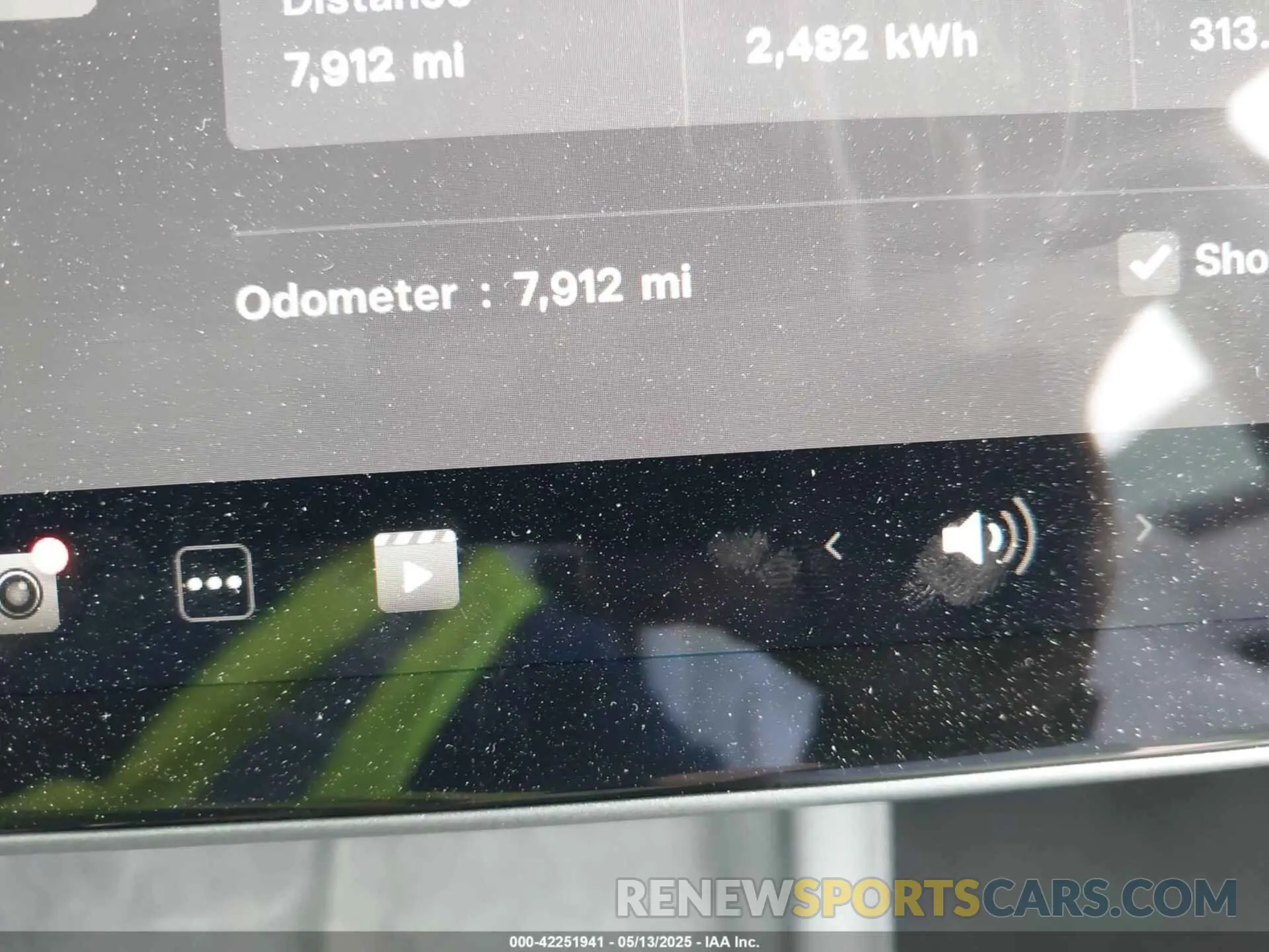 15 fotografías del automóvil dañado 5YJ3E1ET7SF939383 TESLA MODEL 3 2025