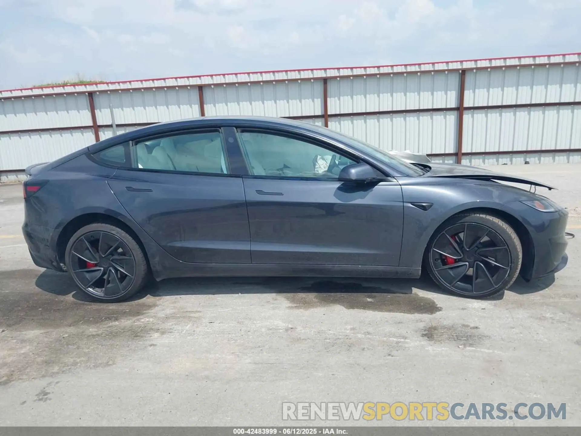 13 fotografías del automóvil dañado 5YJ3E1ET8SF932622 TESLA MODEL 3 2025