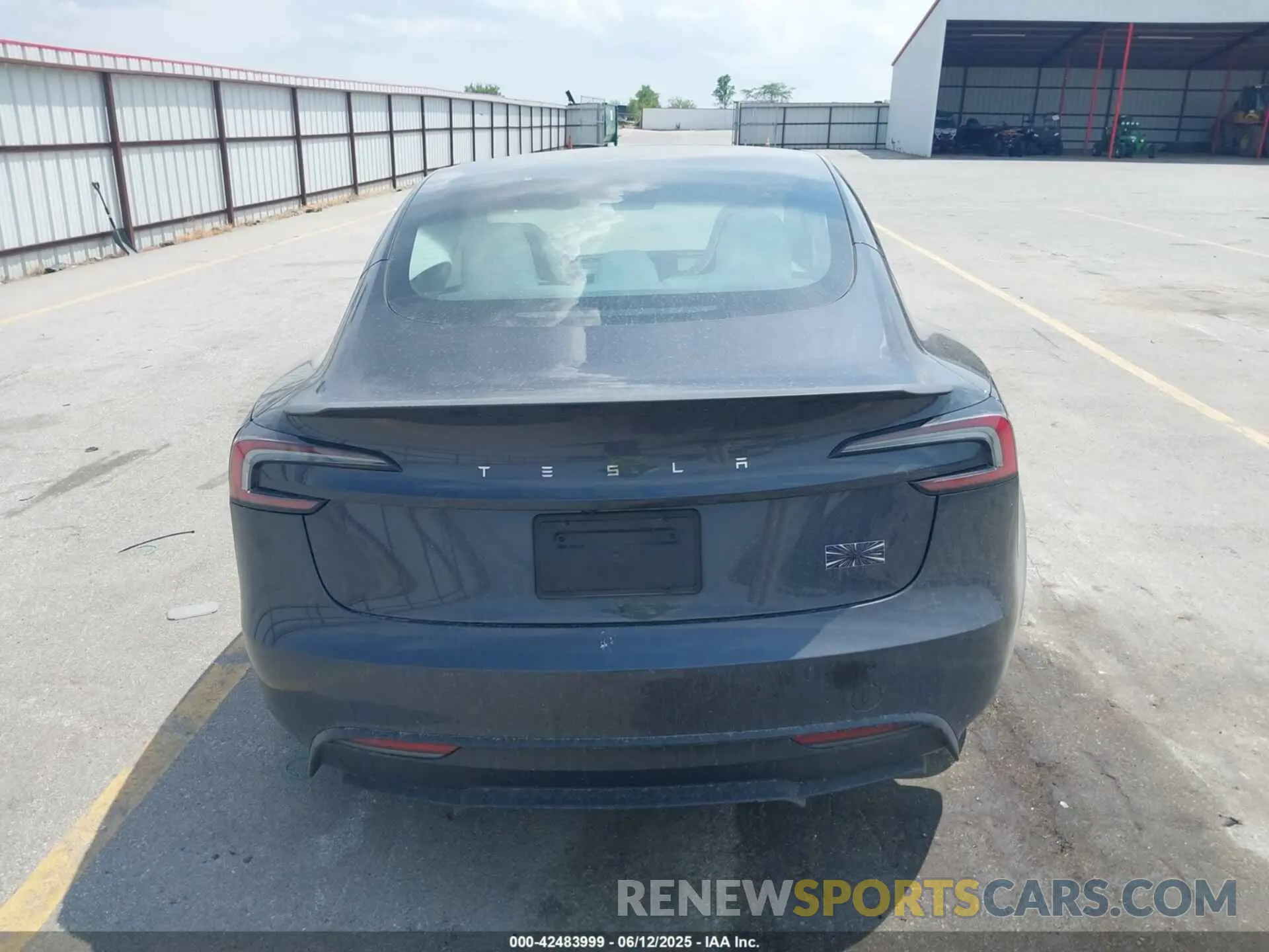 16 fotografías del automóvil dañado 5YJ3E1ET8SF932622 TESLA MODEL 3 2025