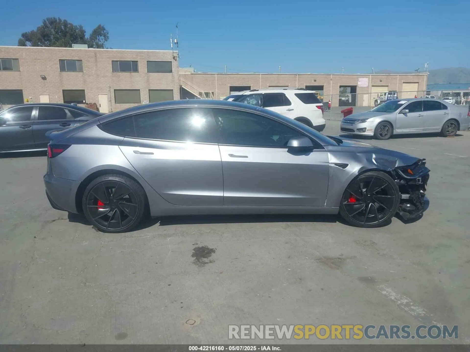 12 fotografías del automóvil dañado 5YJ3E1ETXSF941483 TESLA MODEL 3 2025