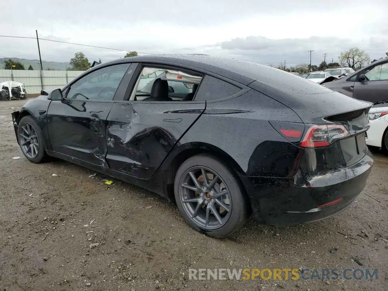 2 fotografías del automóvil dañado 5YJ3E1EA3PF678484 TESLA MODEL 3 AW 2023