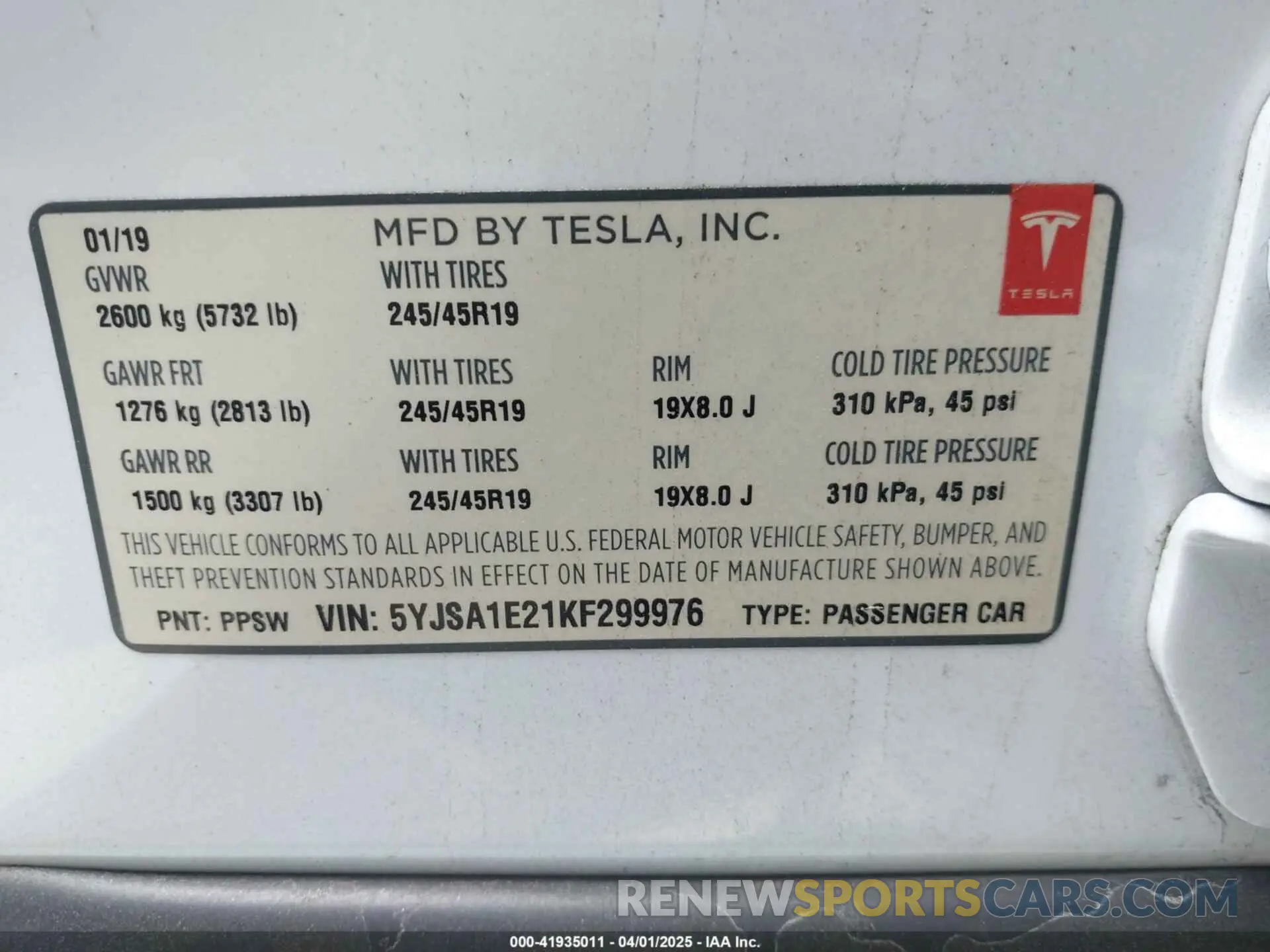 9 fotografías del automóvil dañado 5YJSA1E21KF299976 TESLA MODEL S 2019