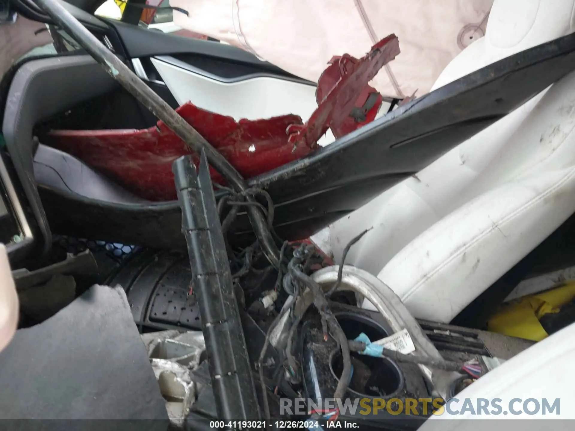 11 fotografías del automóvil dañado 5YJSA1E21KF304075 TESLA MODEL S 2019