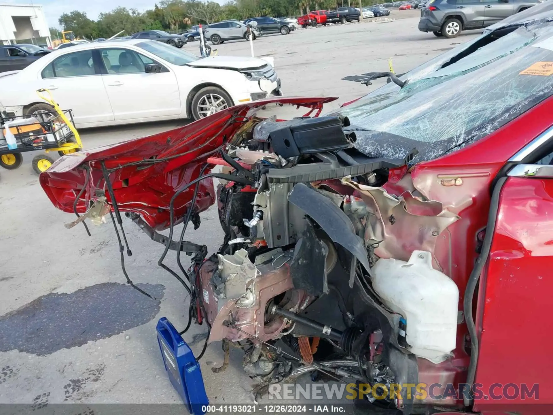 6 fotografías del automóvil dañado 5YJSA1E21KF304075 TESLA MODEL S 2019