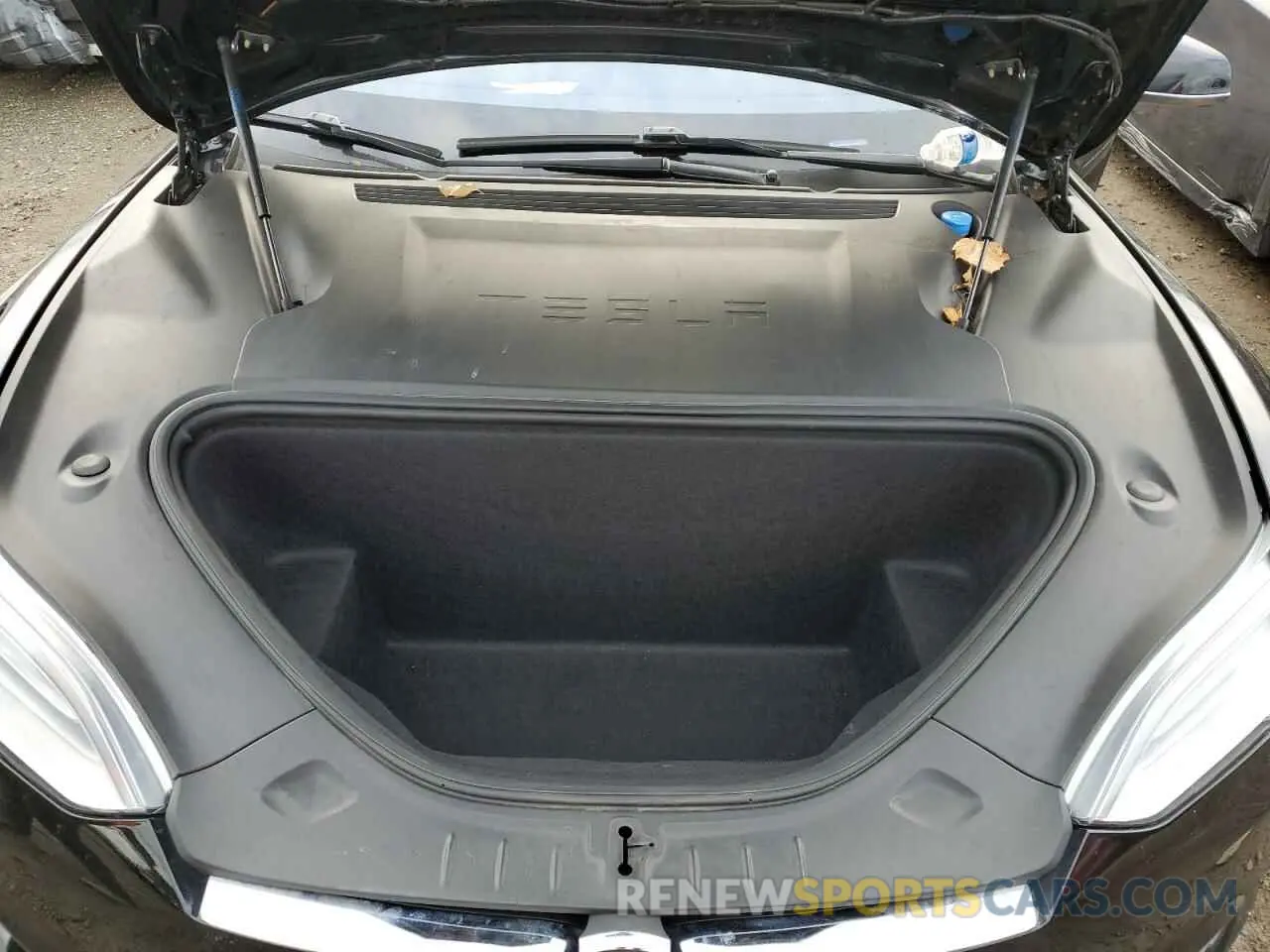 11 fotografías del automóvil dañado 5YJSA1E21KF307185 TESLA MODEL S 2019