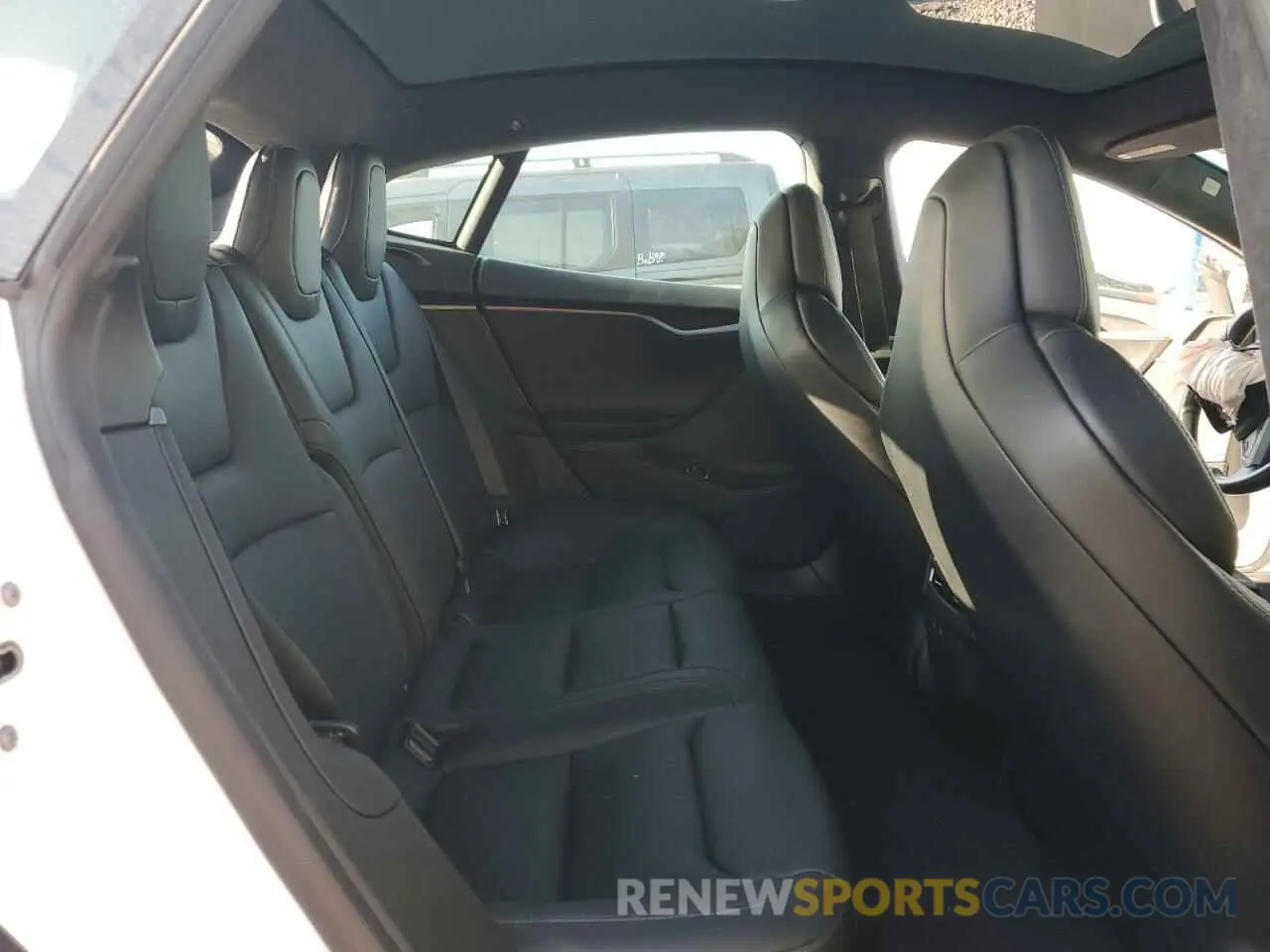 10 fotografías del automóvil dañado 5YJSA1E23KF305194 TESLA MODEL S 2019