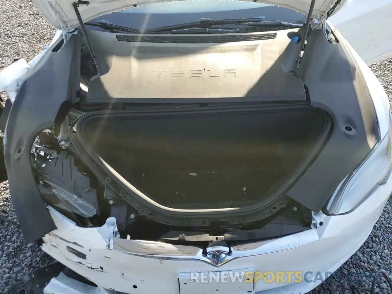 11 fotografías del automóvil dañado 5YJSA1E23KF305194 TESLA MODEL S 2019
