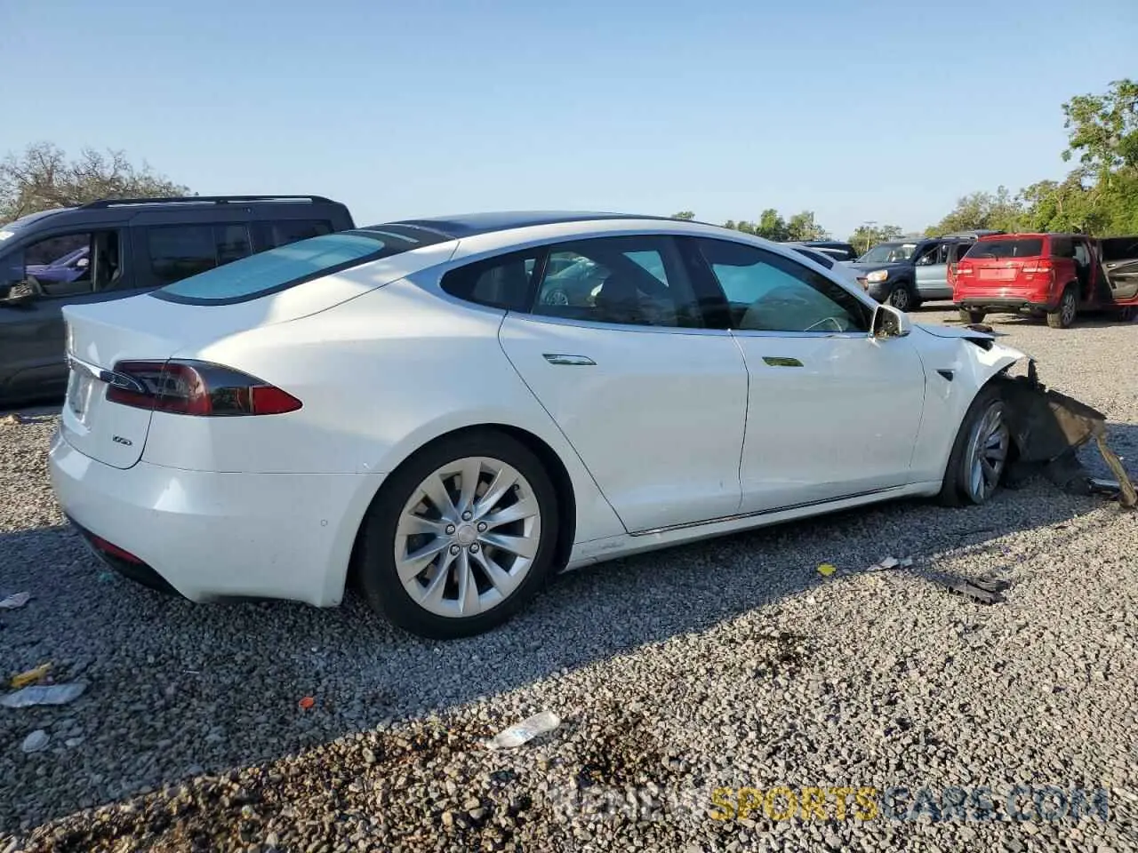 3 fotografías del automóvil dañado 5YJSA1E23KF305194 TESLA MODEL S 2019