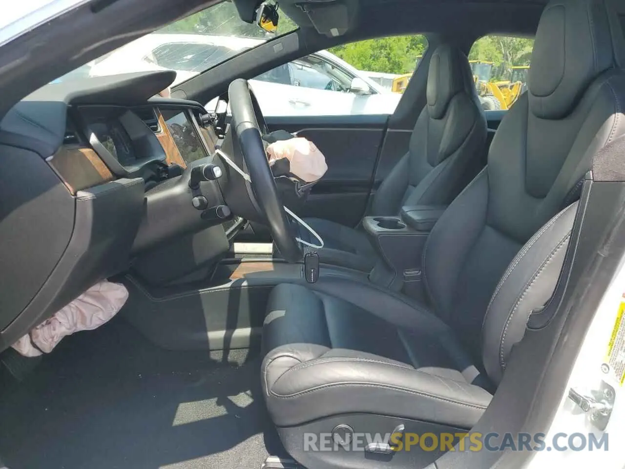 7 fotografías del automóvil dañado 5YJSA1E23KF305194 TESLA MODEL S 2019