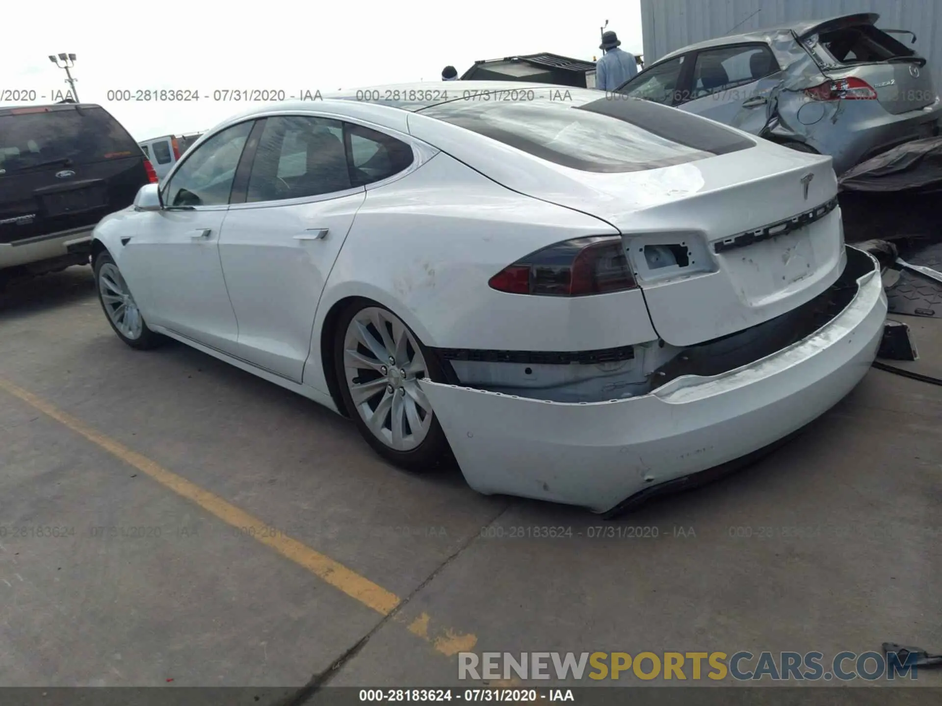 3 fotografías del automóvil dañado 5YJSA1E23KF332461 TESLA MODEL S 2019