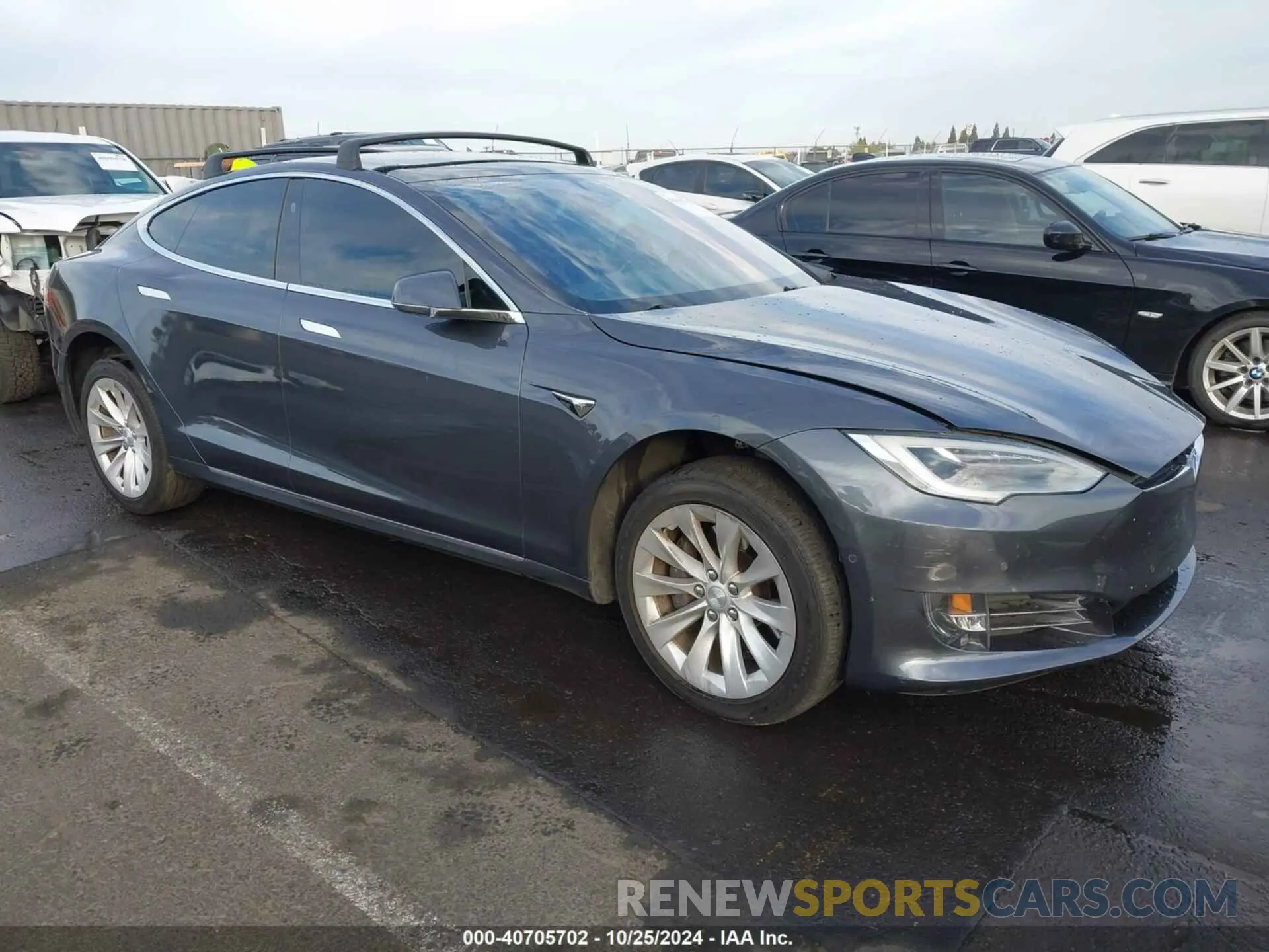 1 fotografías del automóvil dañado 5YJSA1E24KF305074 TESLA MODEL S 2019